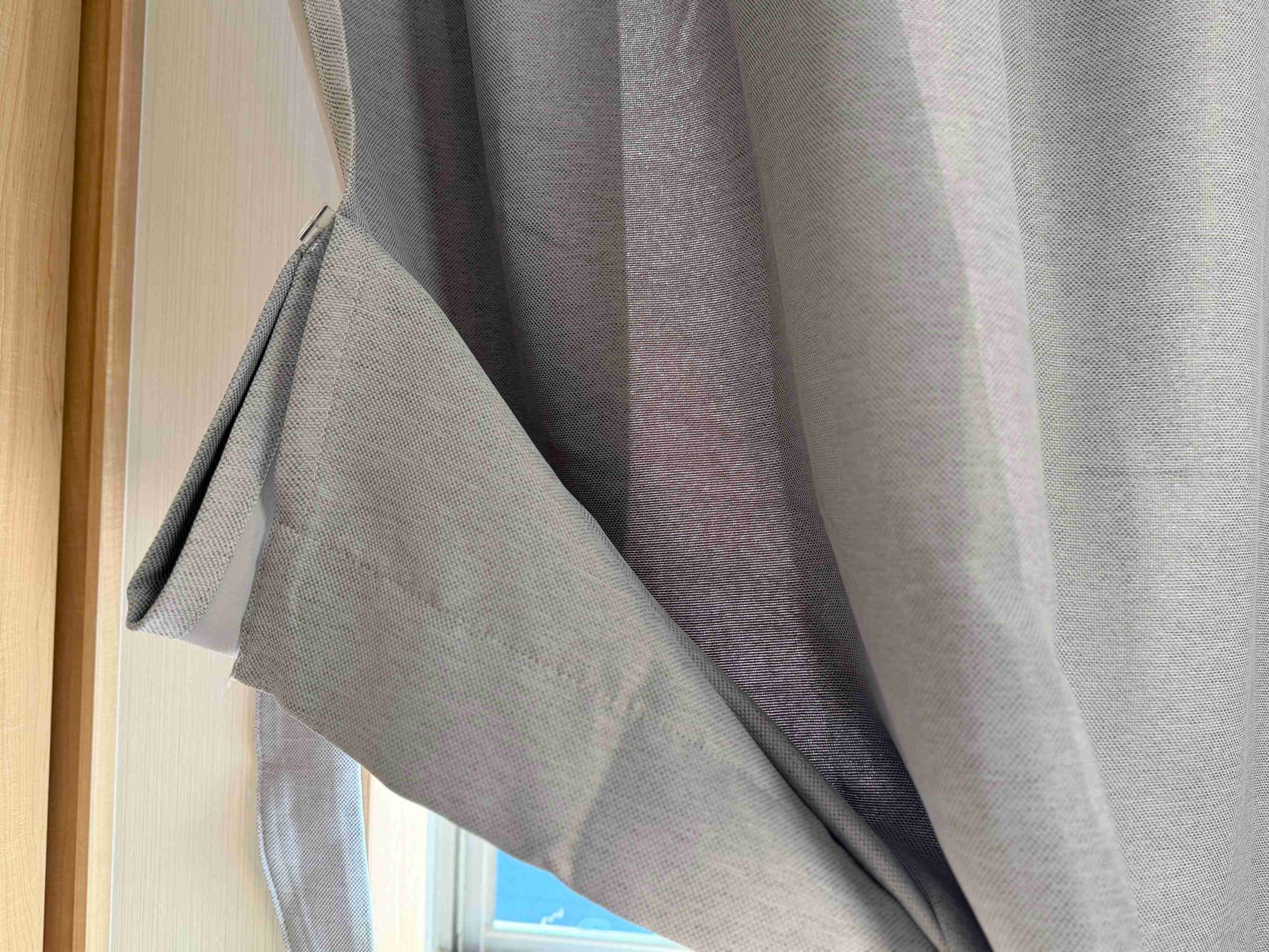 2.裾上げカーテンクリップ