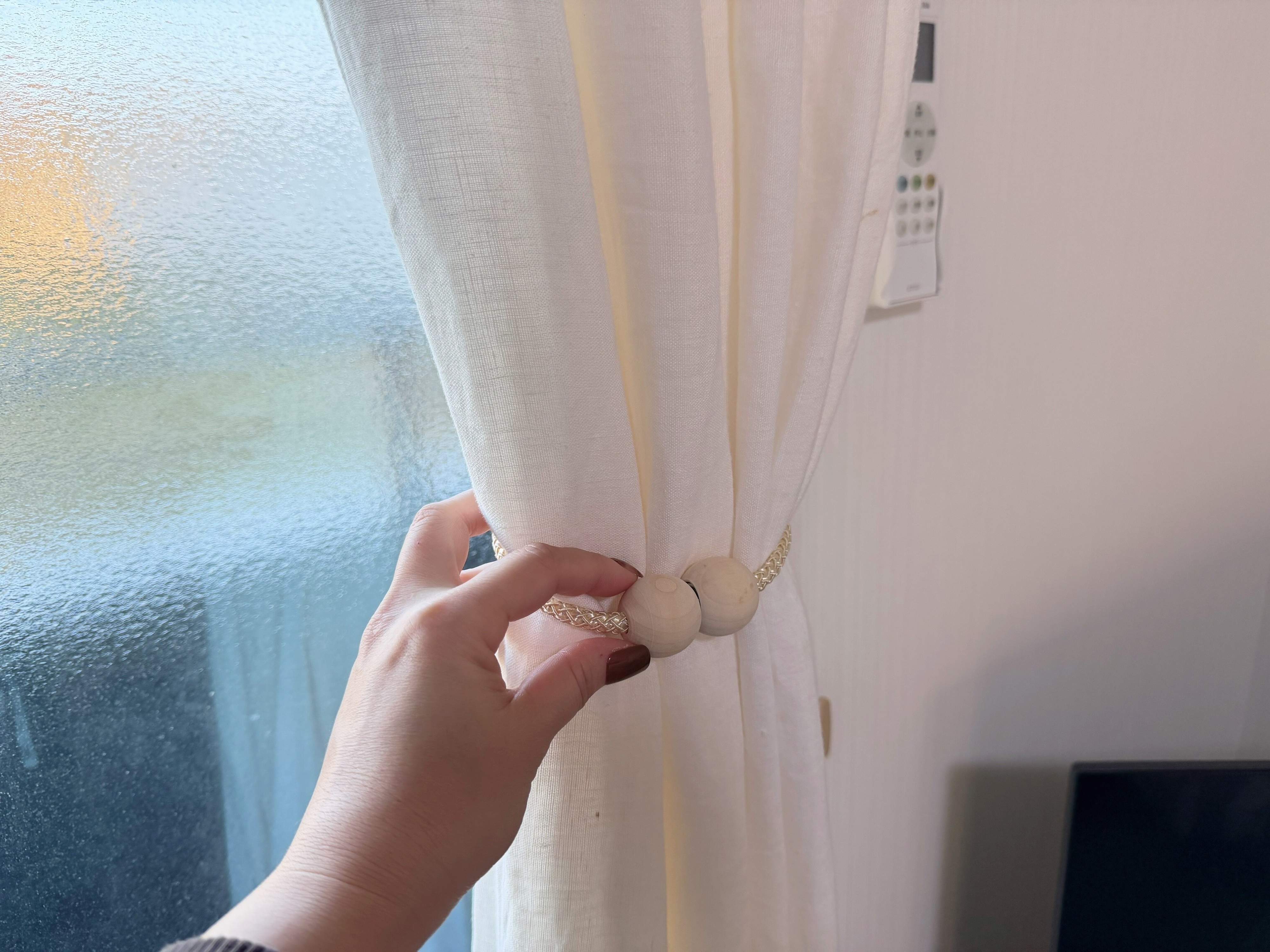 3.マグネットタッセル ウッドモチーフ