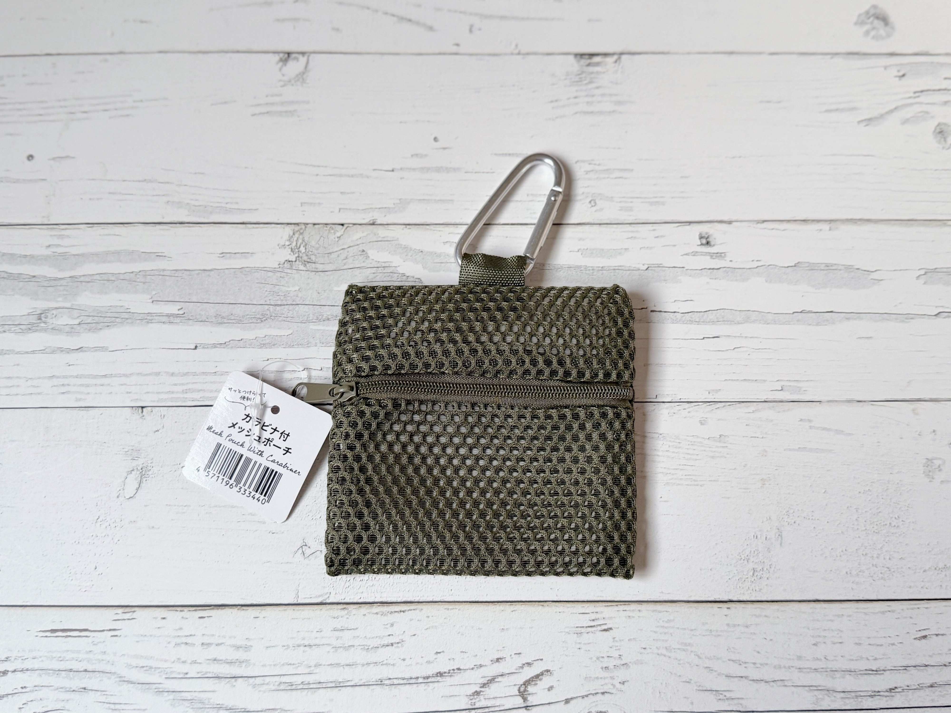 商品情報:「カラビナ付メッシュポーチ 正方形」
