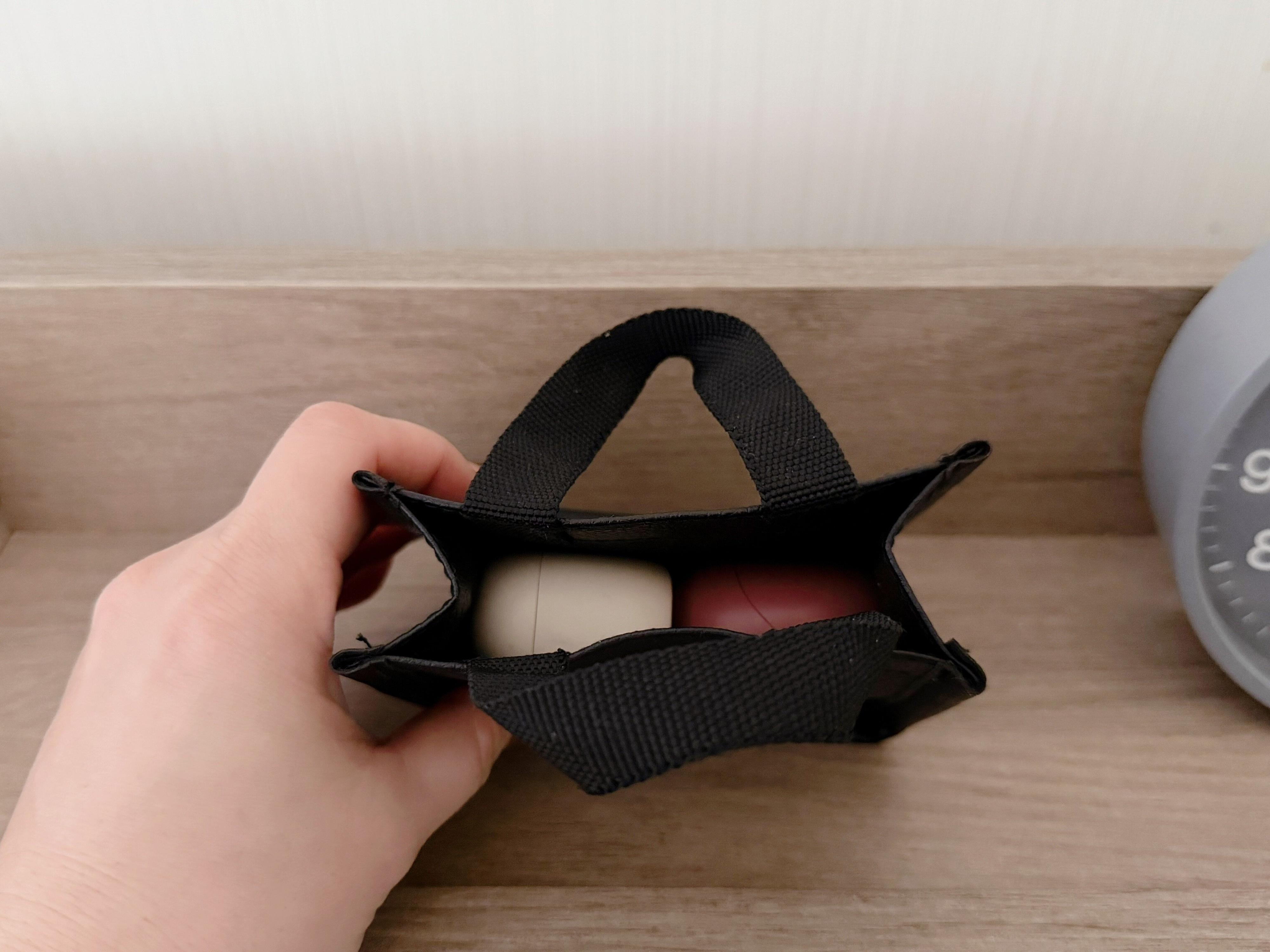 イヤホン収納に