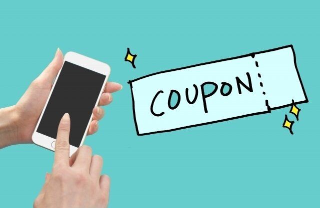 スマホとクーポン券のイラスト