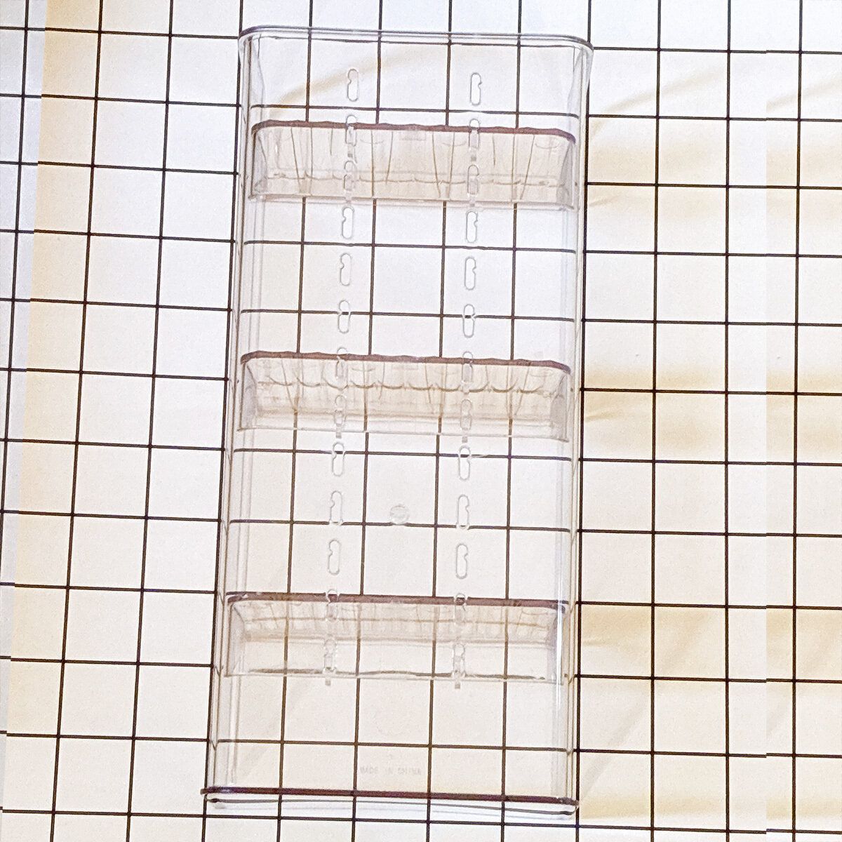 考えた人天才！ダイソーにデッドスペースの悩みを解決できる収納用品が登場