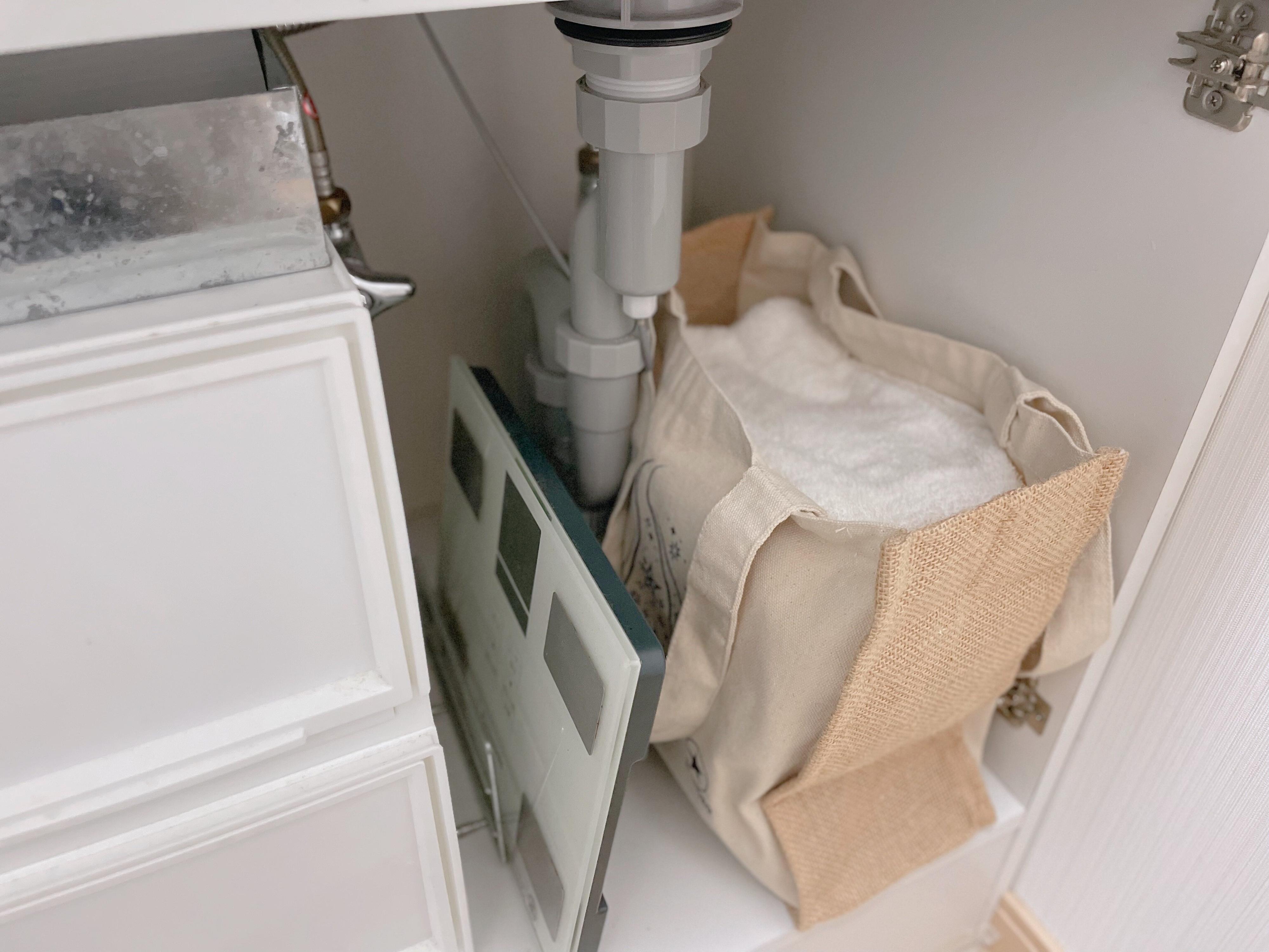 日常タオルでは抵抗があるものを拭くときにも使える