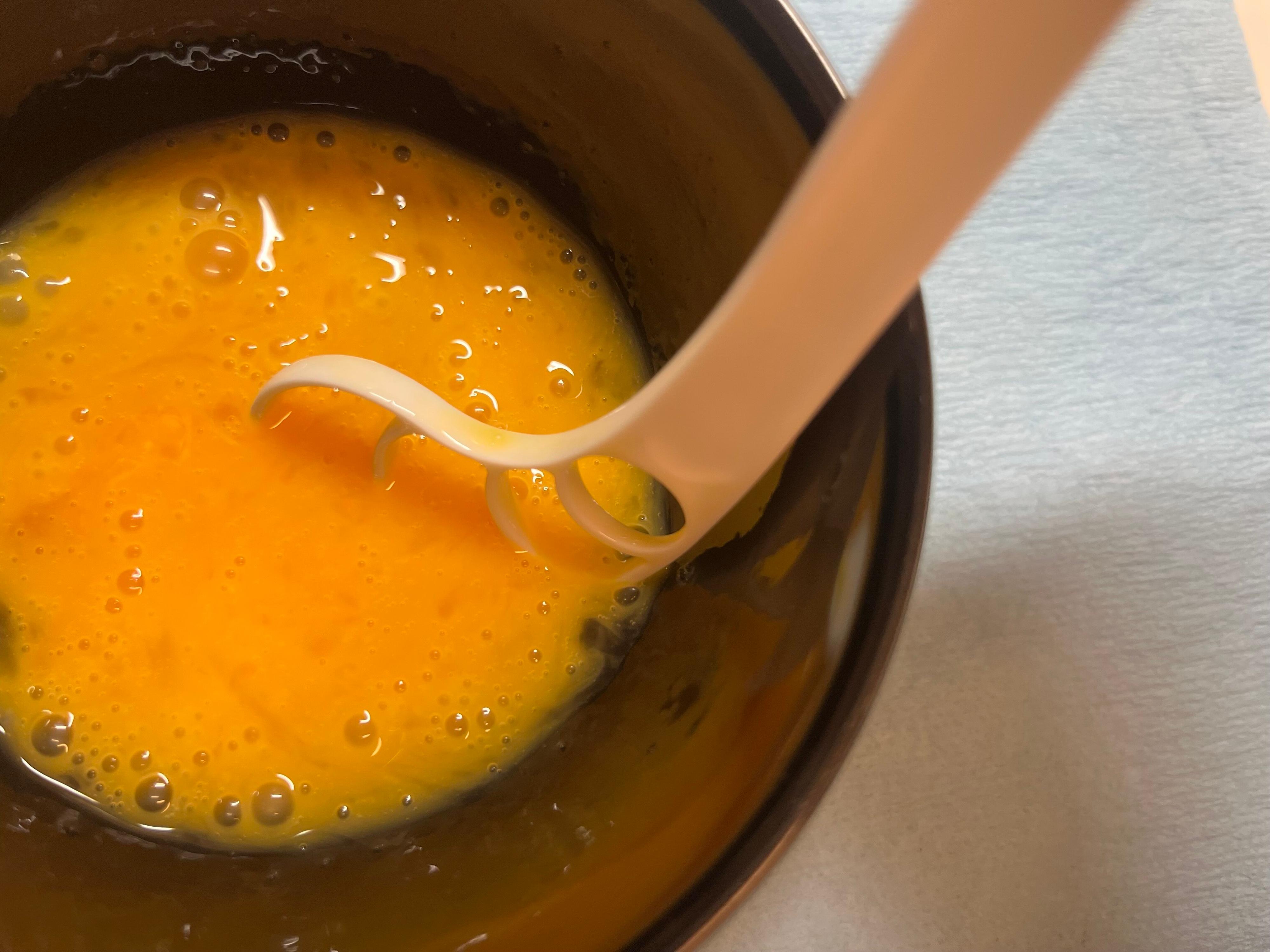 卵を混ぜた画像