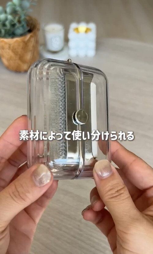 コロンとした可愛いサイズ感!「取り替え式2wayほこり取り」