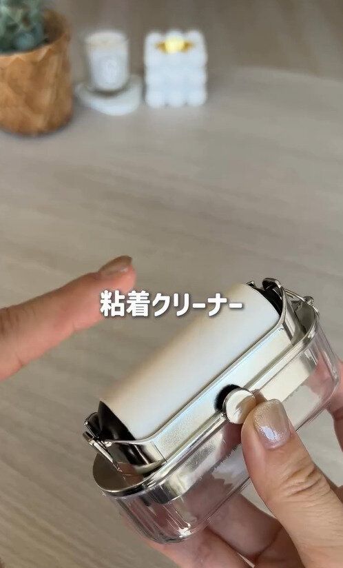 コロンとした可愛いサイズ感!「取り替え式2wayほこり取り」