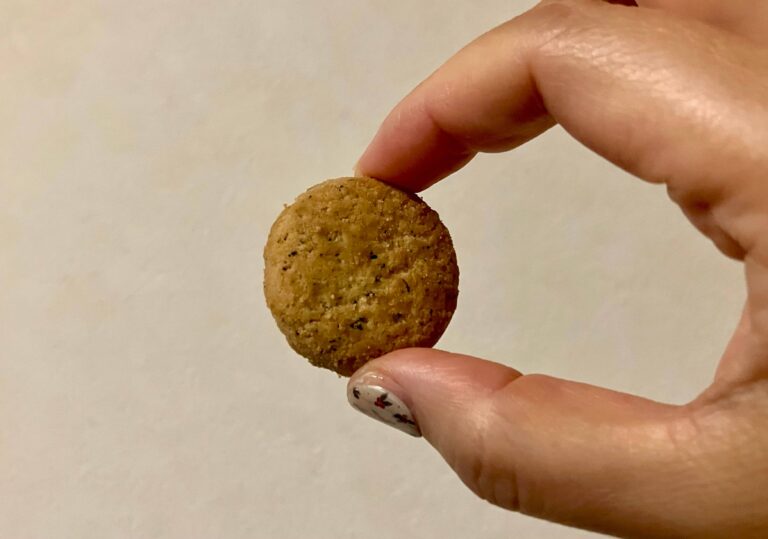 【3COINS】期間限定のお菓子「カフェオレ餅」と「紅茶クッキー」が絶品！