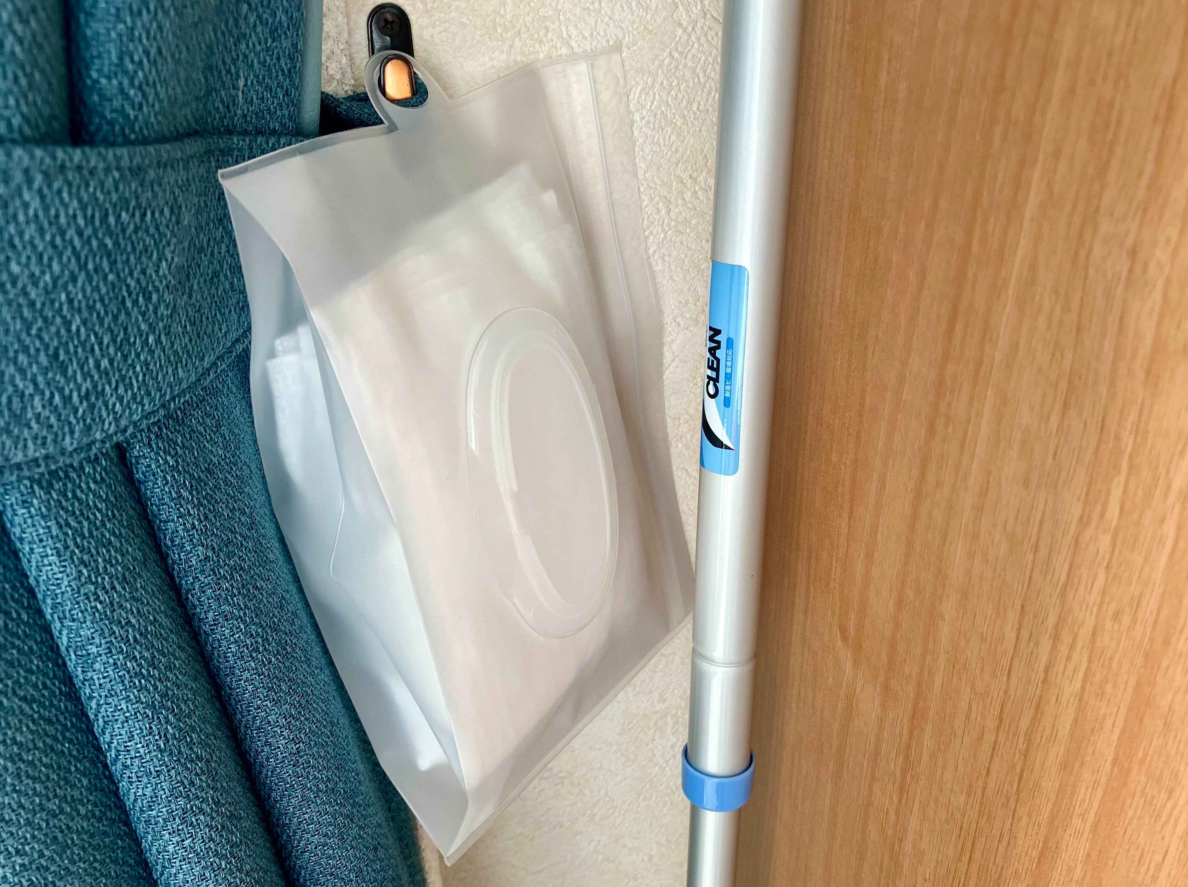 フックに掛けてすぐ取り出せます