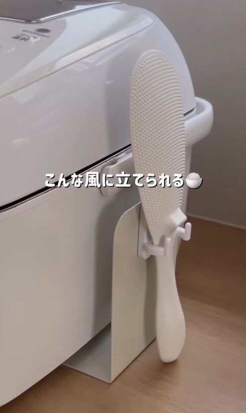 めちゃくちゃ使える！キャンドゥの「ミニブックスタンド」