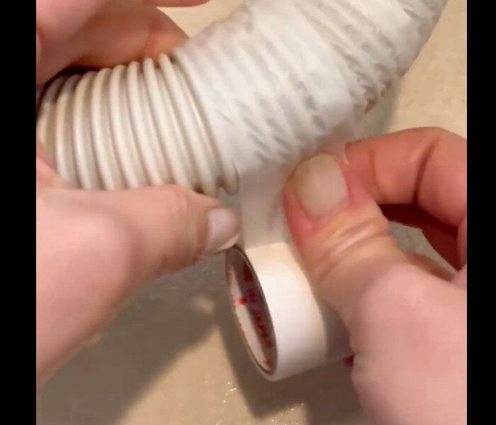 【ダイソー】まさかのピッタリ!カビ汚れ防止マスキングテープ