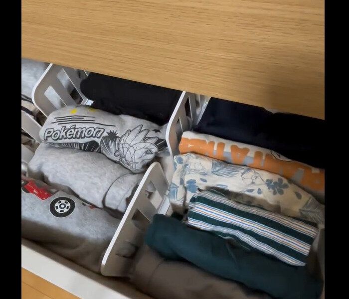 【セリア】優秀すぎた!連結できる仕切りスタンド