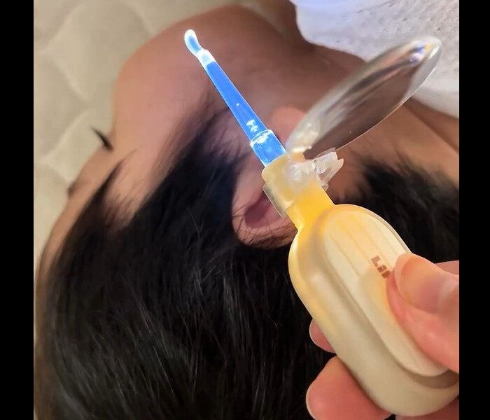 【3COINS】550円は反則!ライト付き耳かき