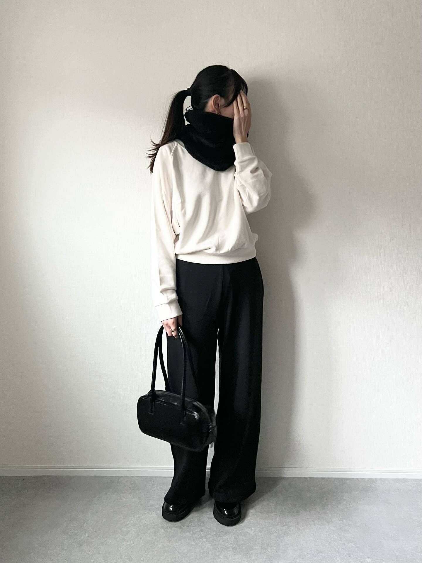 【ユニクロ】30代40代必見！寒波に備えた「首元ポカポカ」アイテム＆コーデ