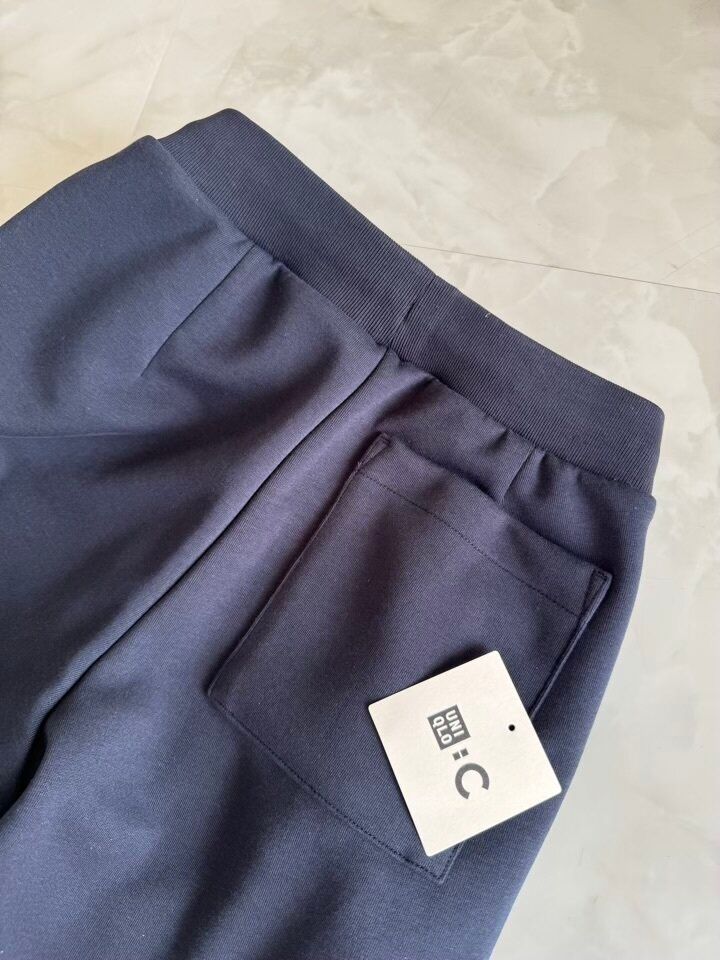 ユニクロ　スウェットストレートパンツ