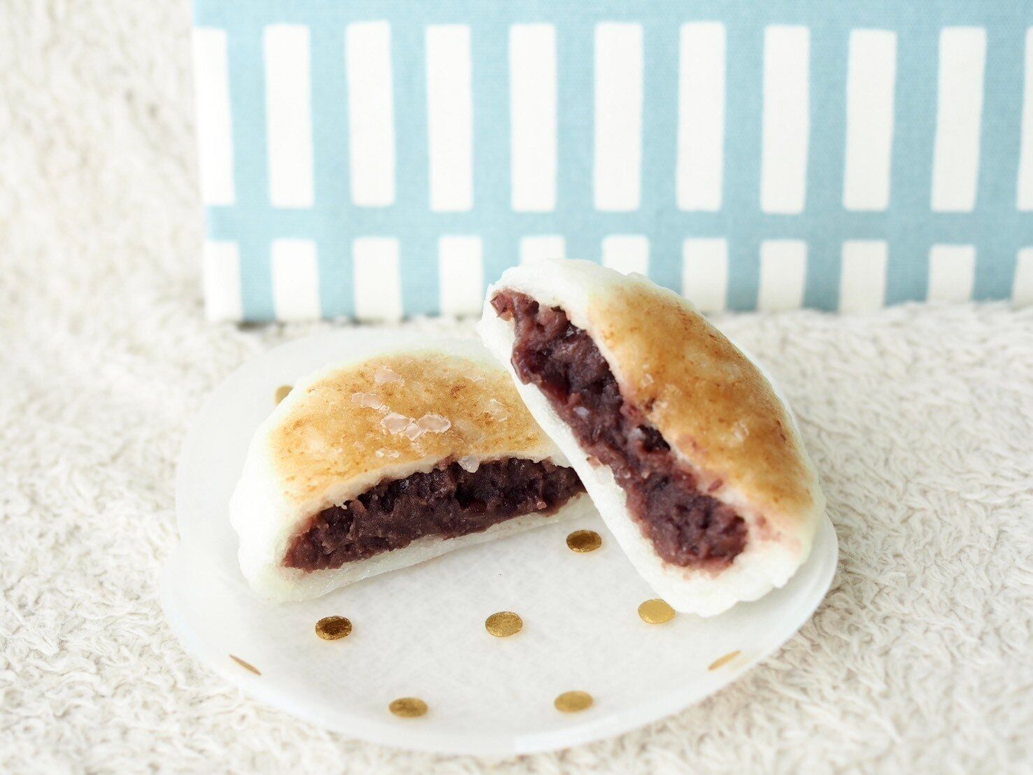 シャトレーゼ「粗搗き大福」断面写真