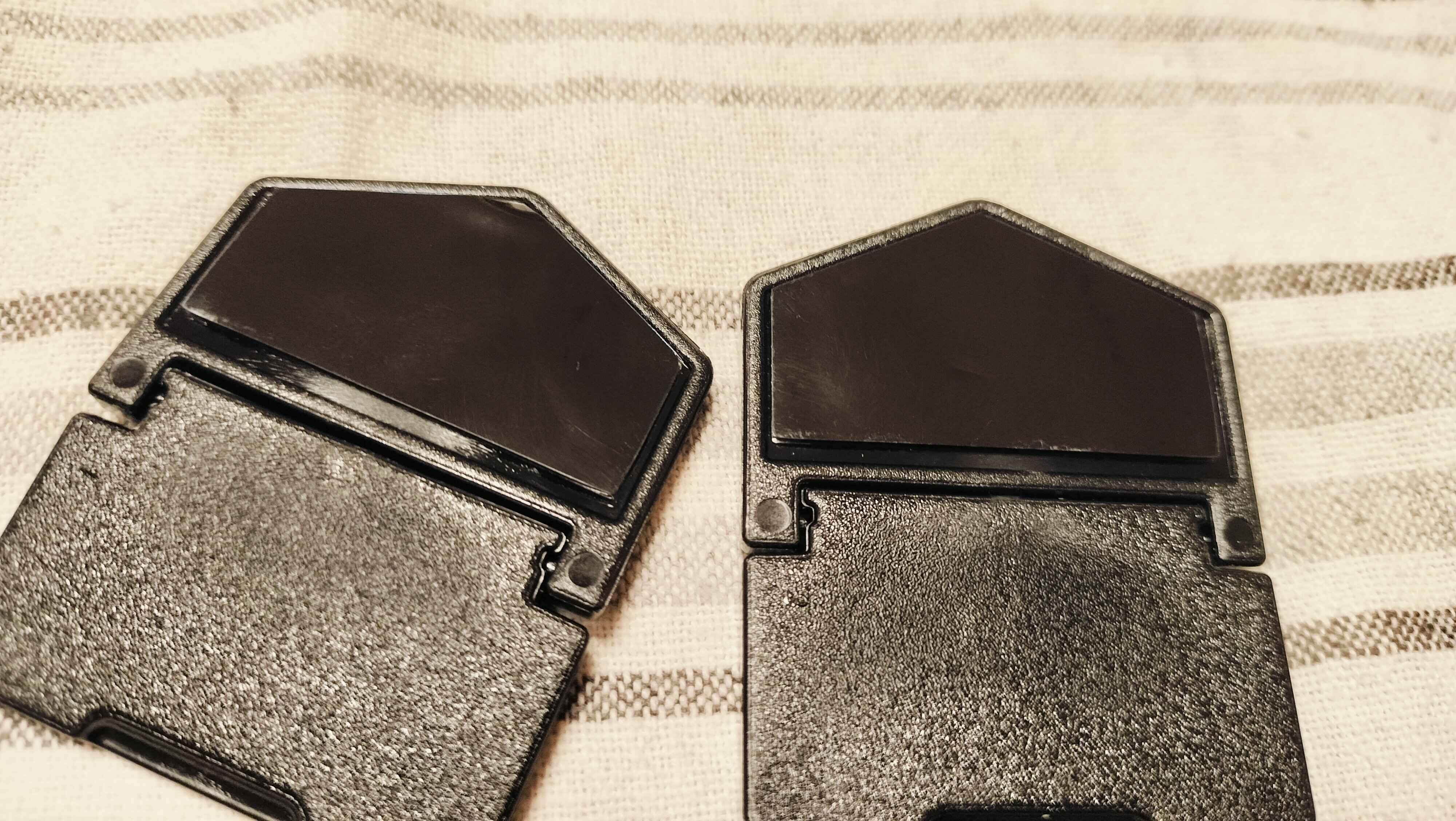 シールの取り付け完了したスタンド