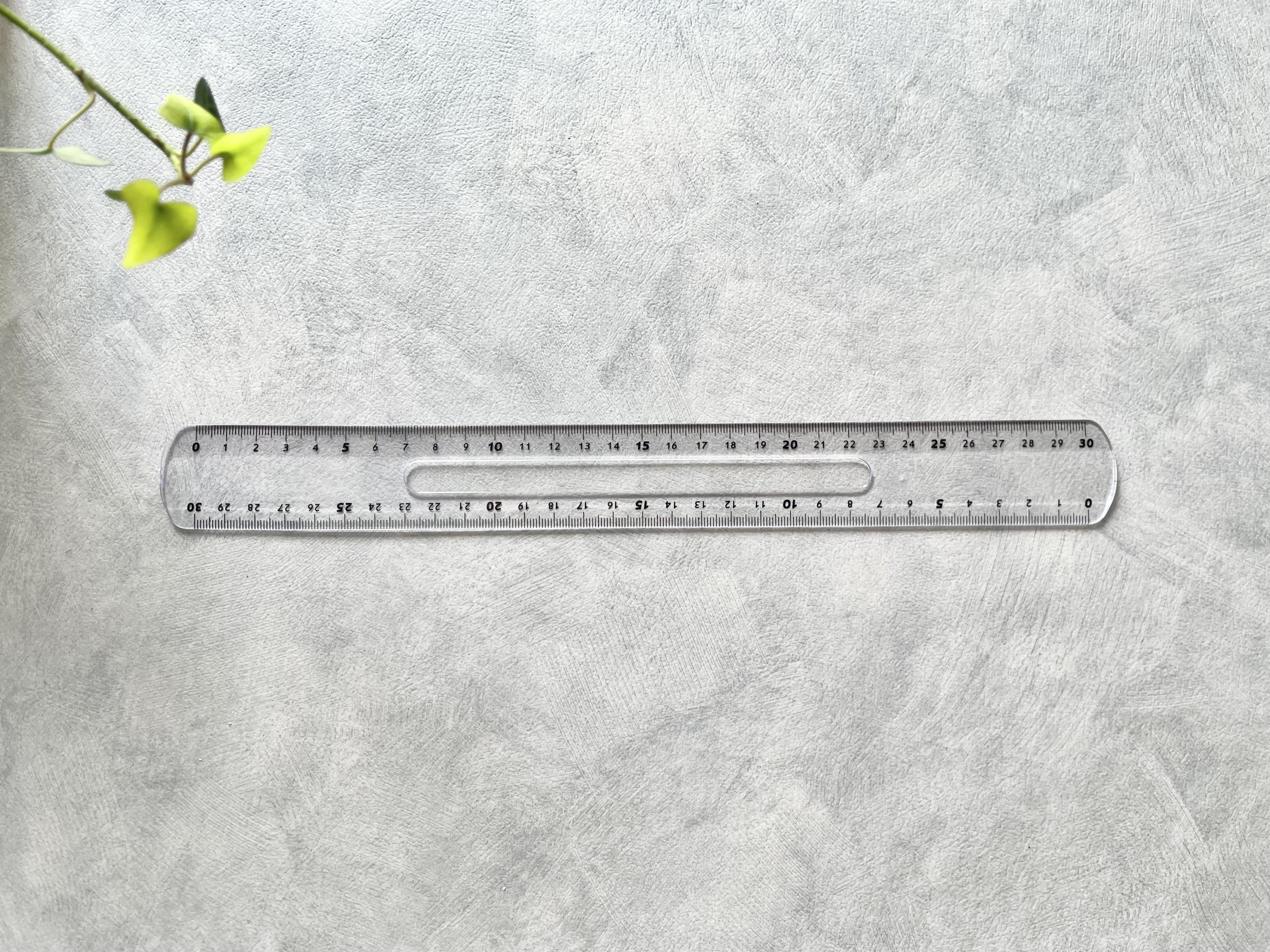 セリアの「やわらか定規」の商品画像