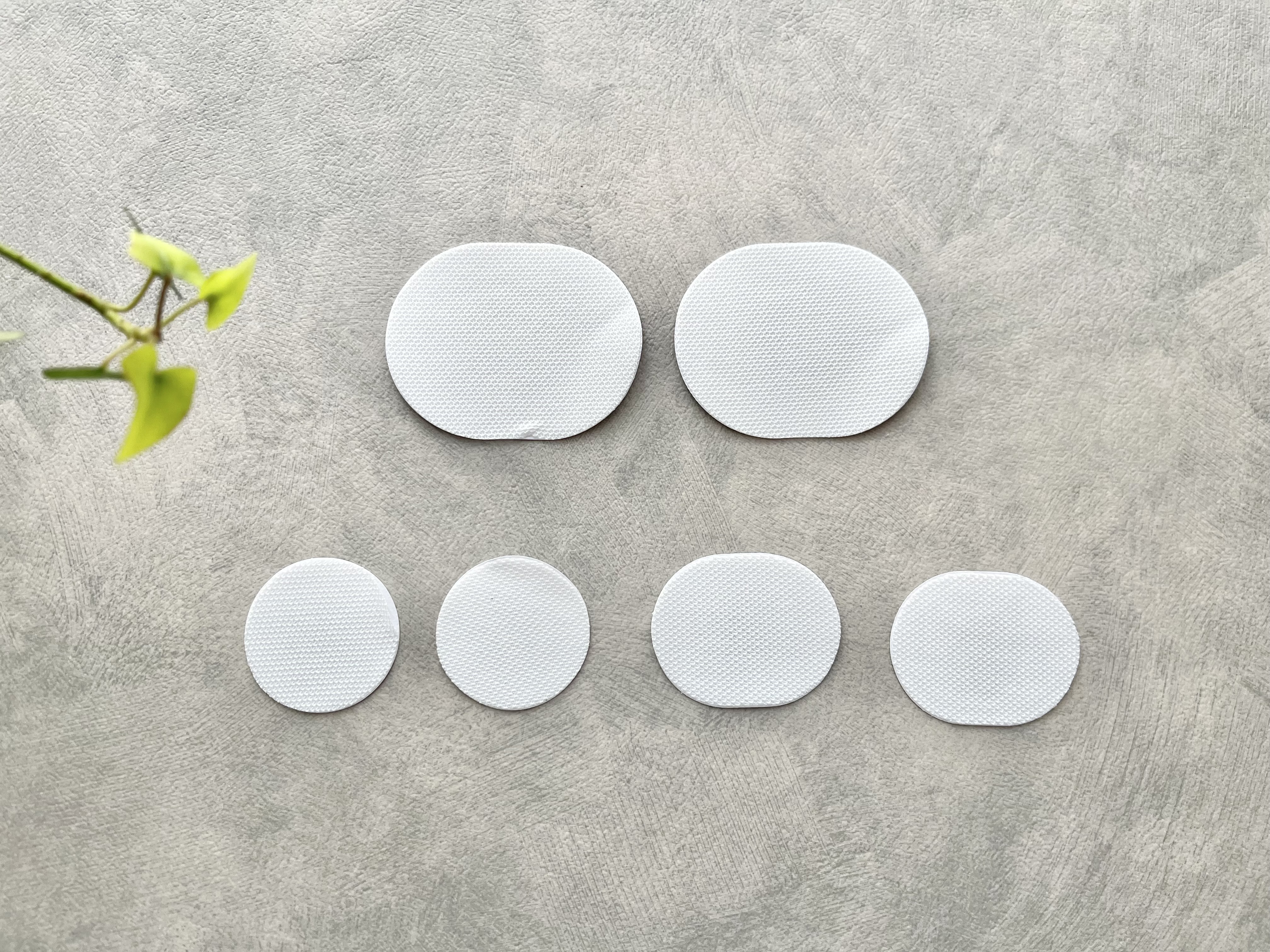 ダイソーの「靴の補修用パッチ」の商品画像