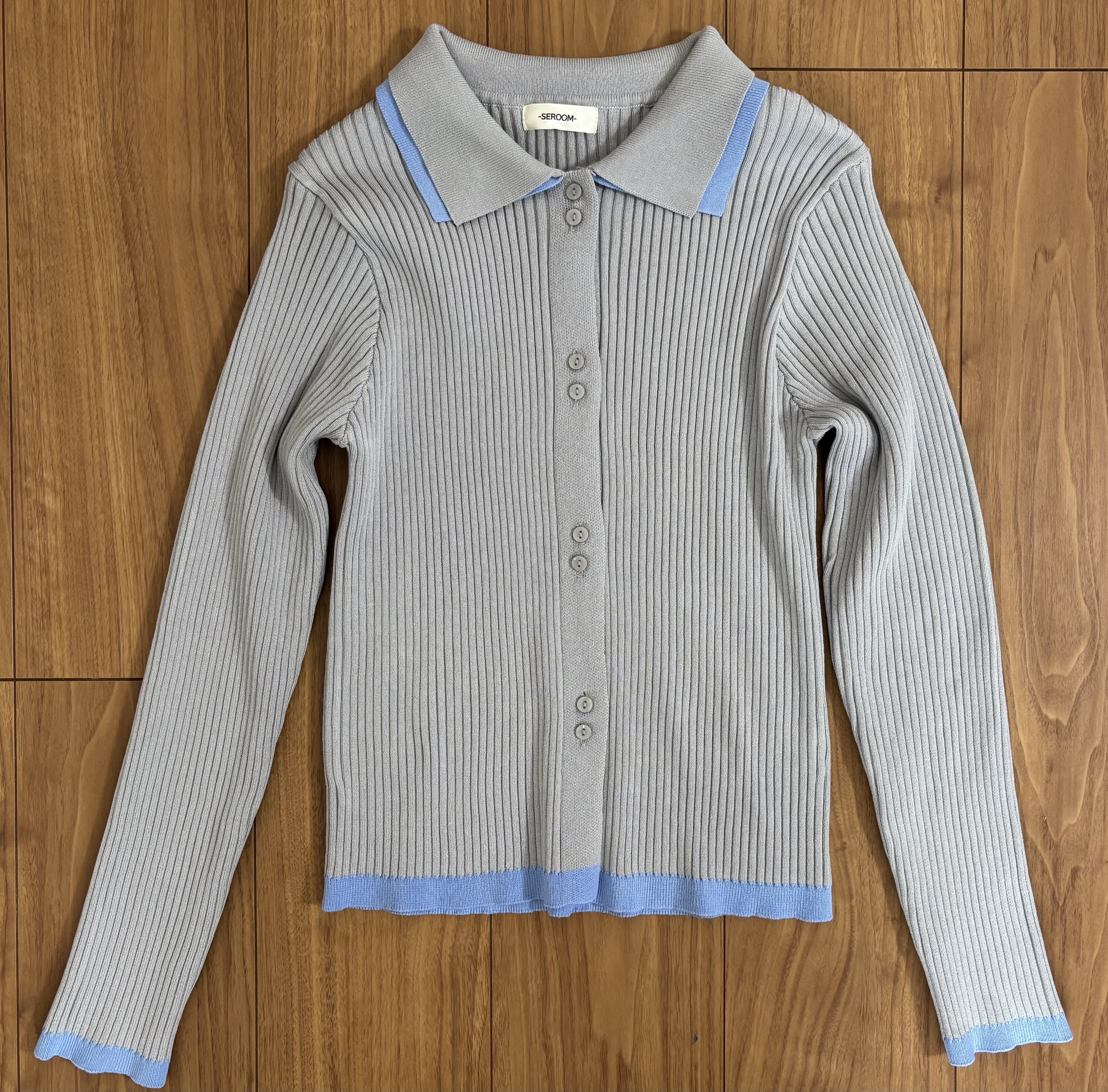 しまむらの配色ニットトップス