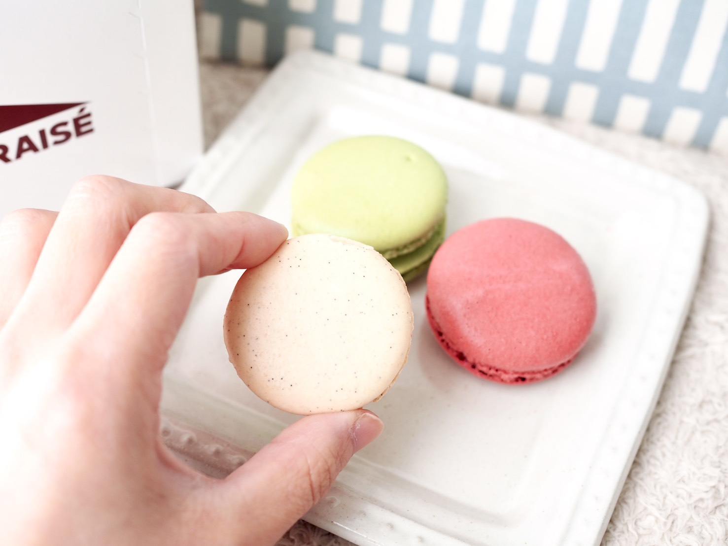 シャトレーゼ「マカロン」商品写真