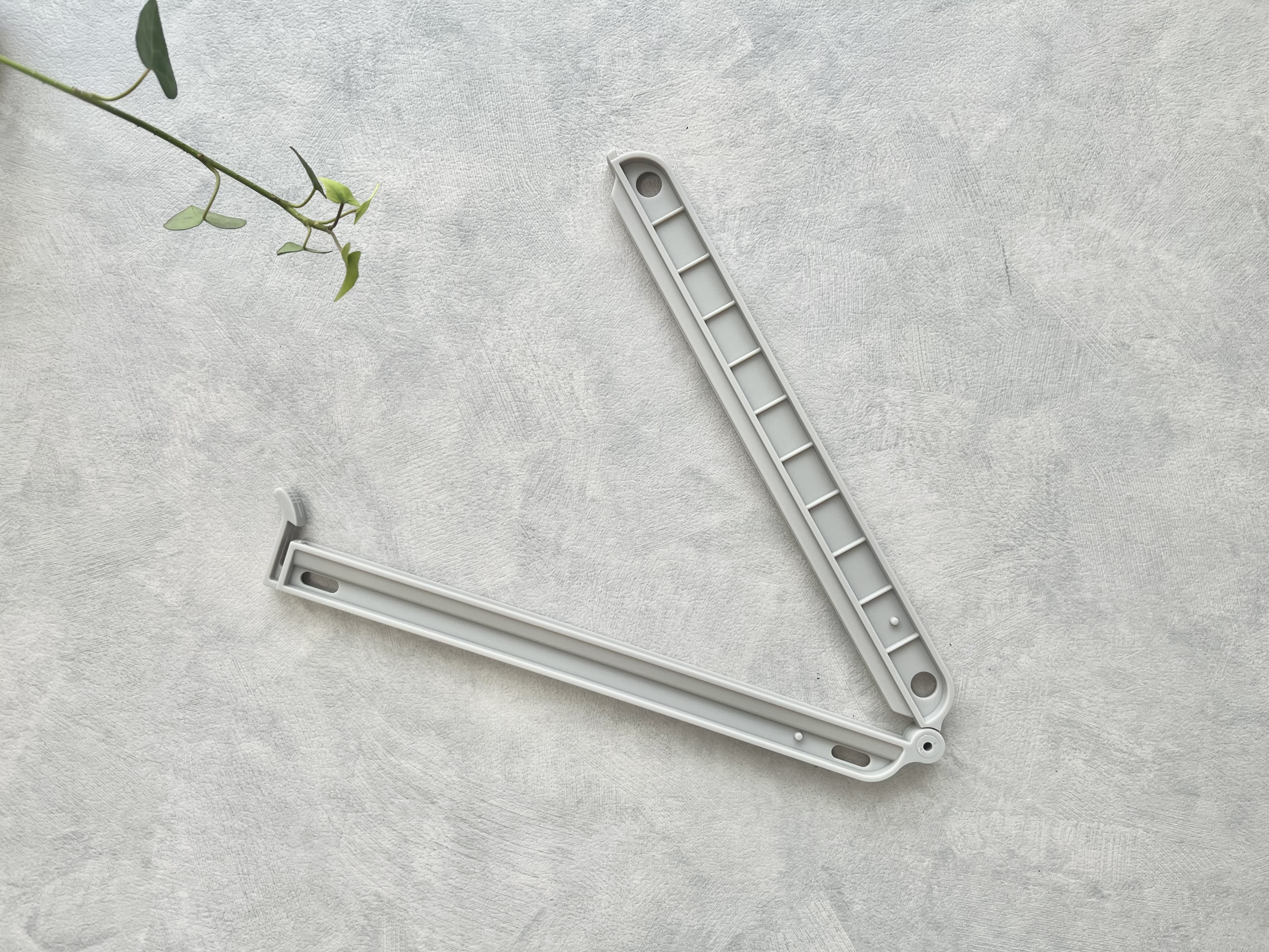 ダイソーの「袋止めクリップ」を開けた時の画像