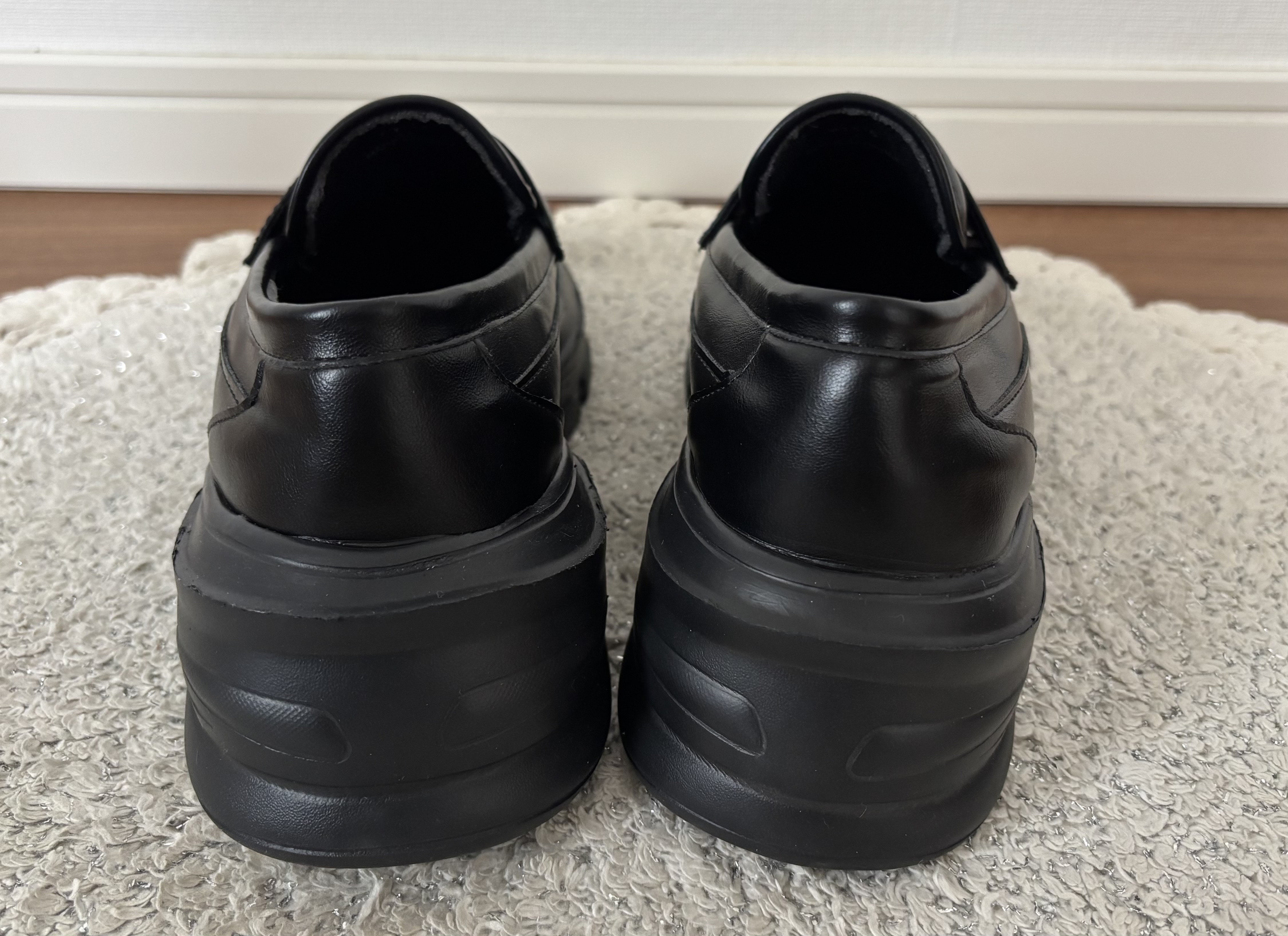 後ろから見たソール