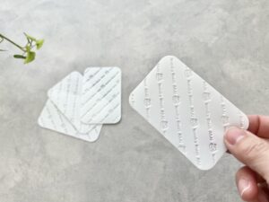 旅行や出張時にあると大活躍！100均マニアが何度もリピ買いしているダイソーの超優秀アイテム