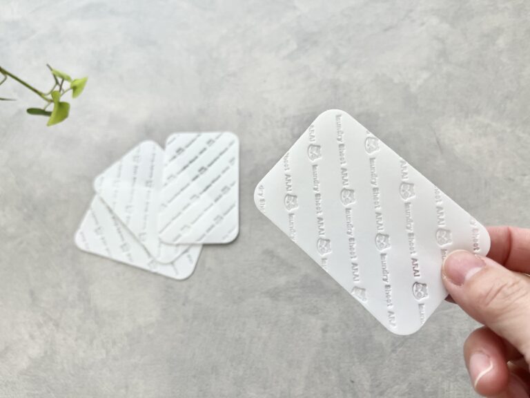 旅行や出張時にあると大活躍！100均マニアが何度もリピ買いしているダイソーの超優秀アイテム