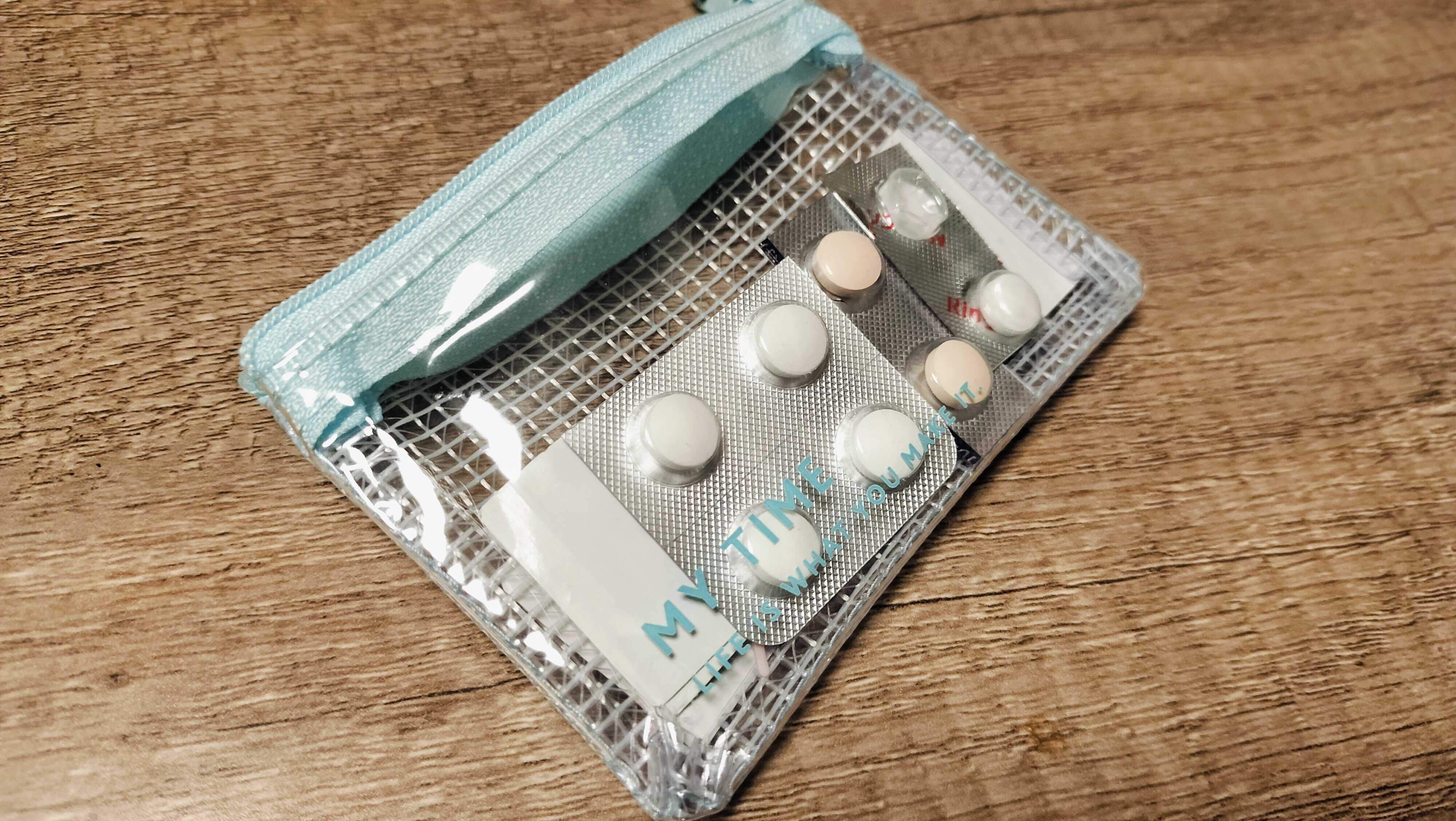 ミニポーチの中身