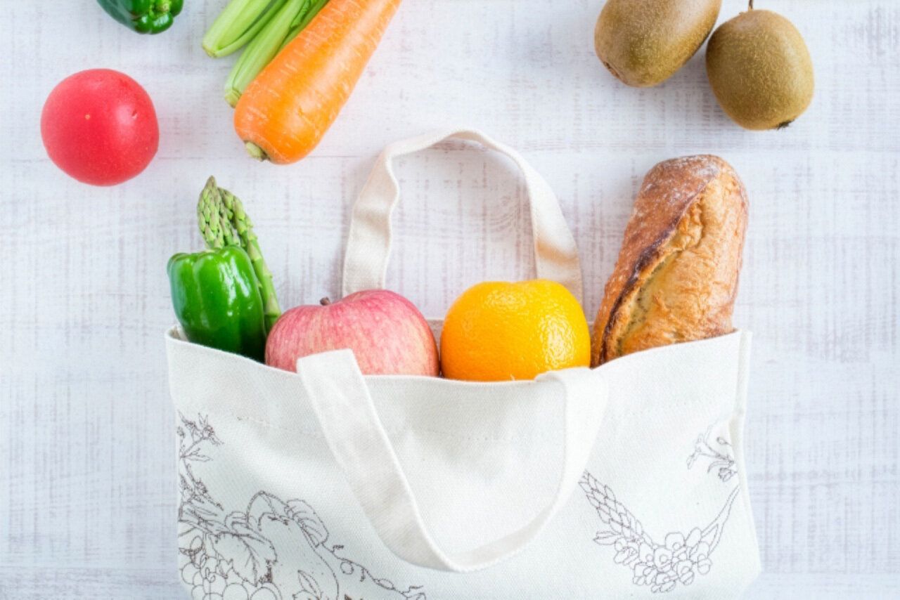 入れる前に一瞬だけ中を見る