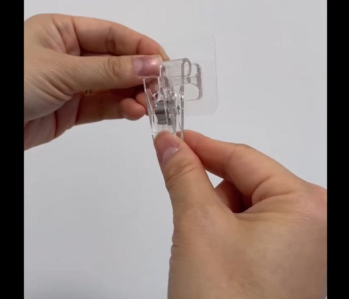 【ダイソー】便利すぎる！フィルムフッククリップタイプ