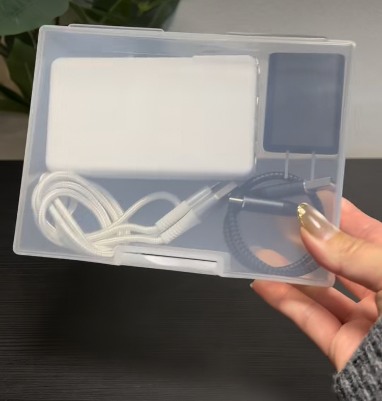 旅行のコード収納