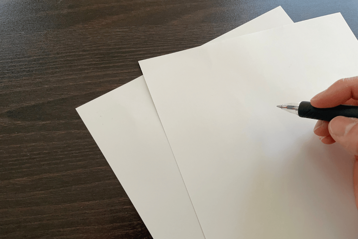 紙に書く