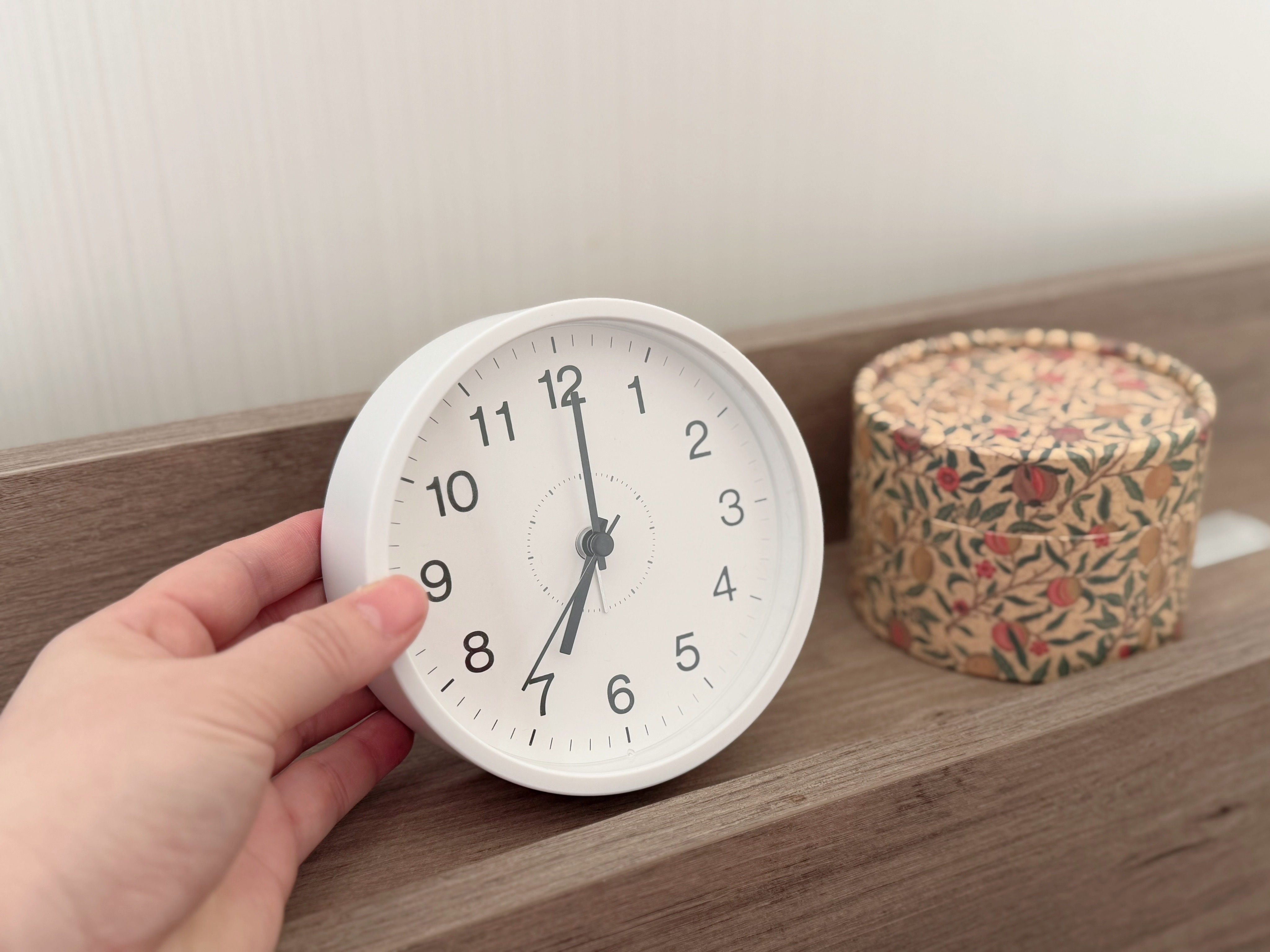 どんなインテリアにも馴染むシンプルデザイン