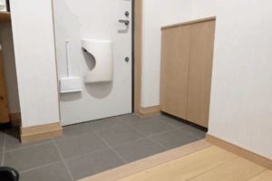 取りに行く手間をなくす！玄関が整う収納アイデア3選