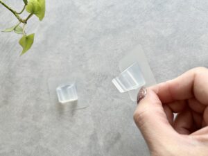 「さらに便利に進化した」「これ考えた人、天才」モヤっとを解消できるセリアの優秀！歯ブラシホルダー