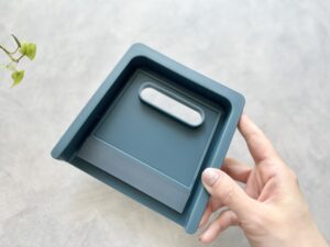 「細かいゴミも液体でもOK！」「これ考えた人、天才！」ダイソーで見つけたお掃除グッズが超便利