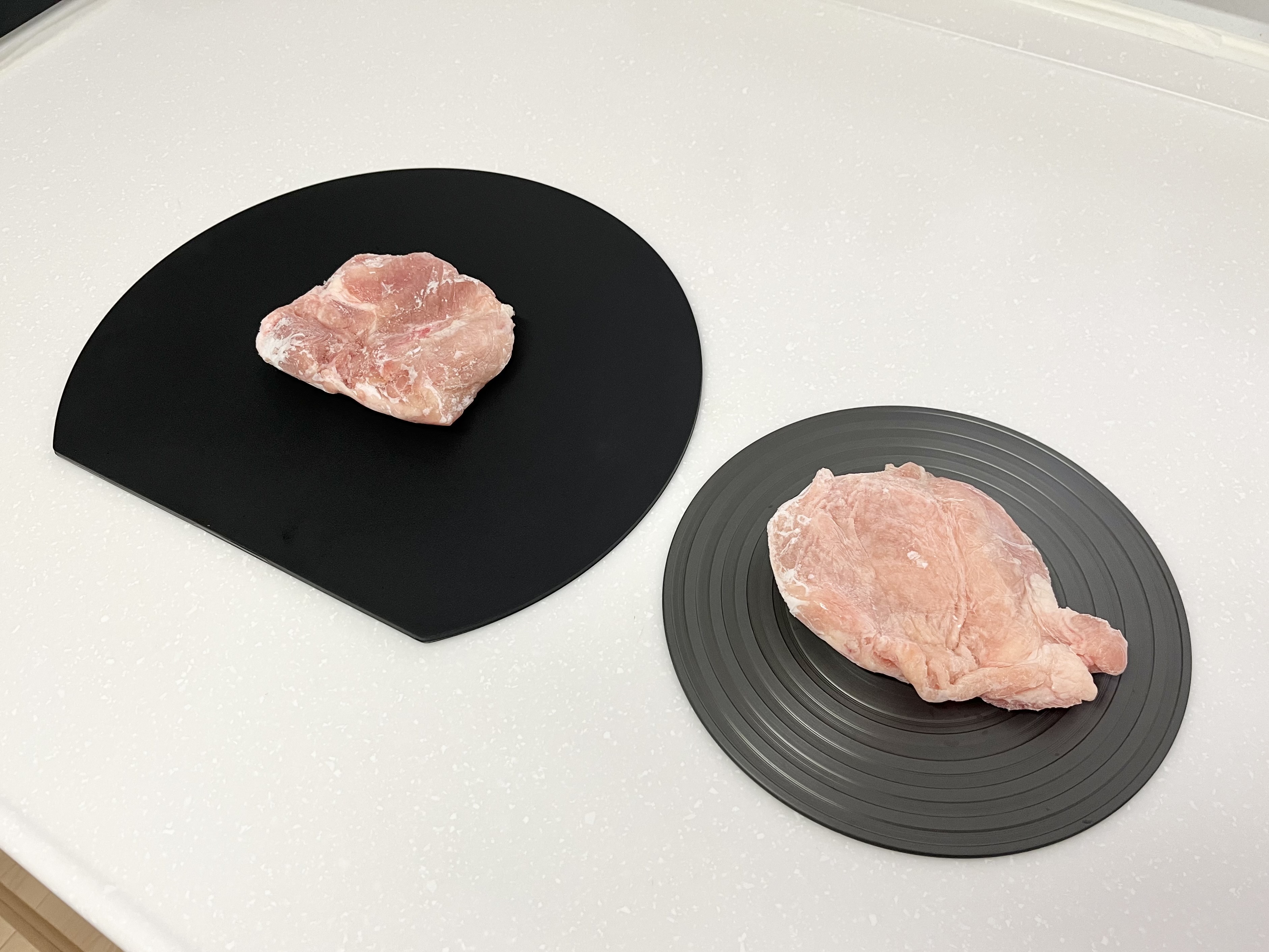 ダイソーの「解凍プレート」の使用画像