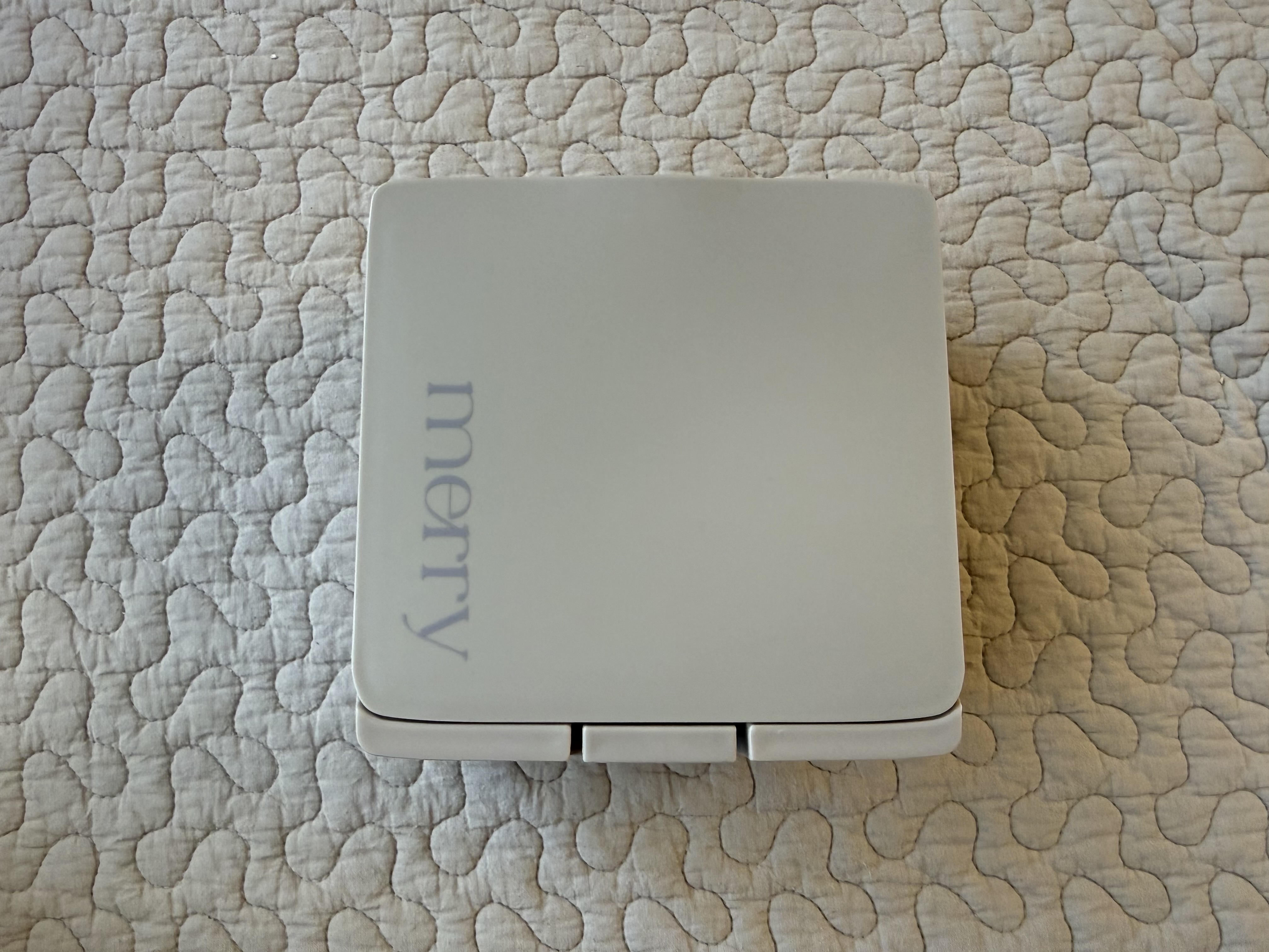 3COINSのマスクケース