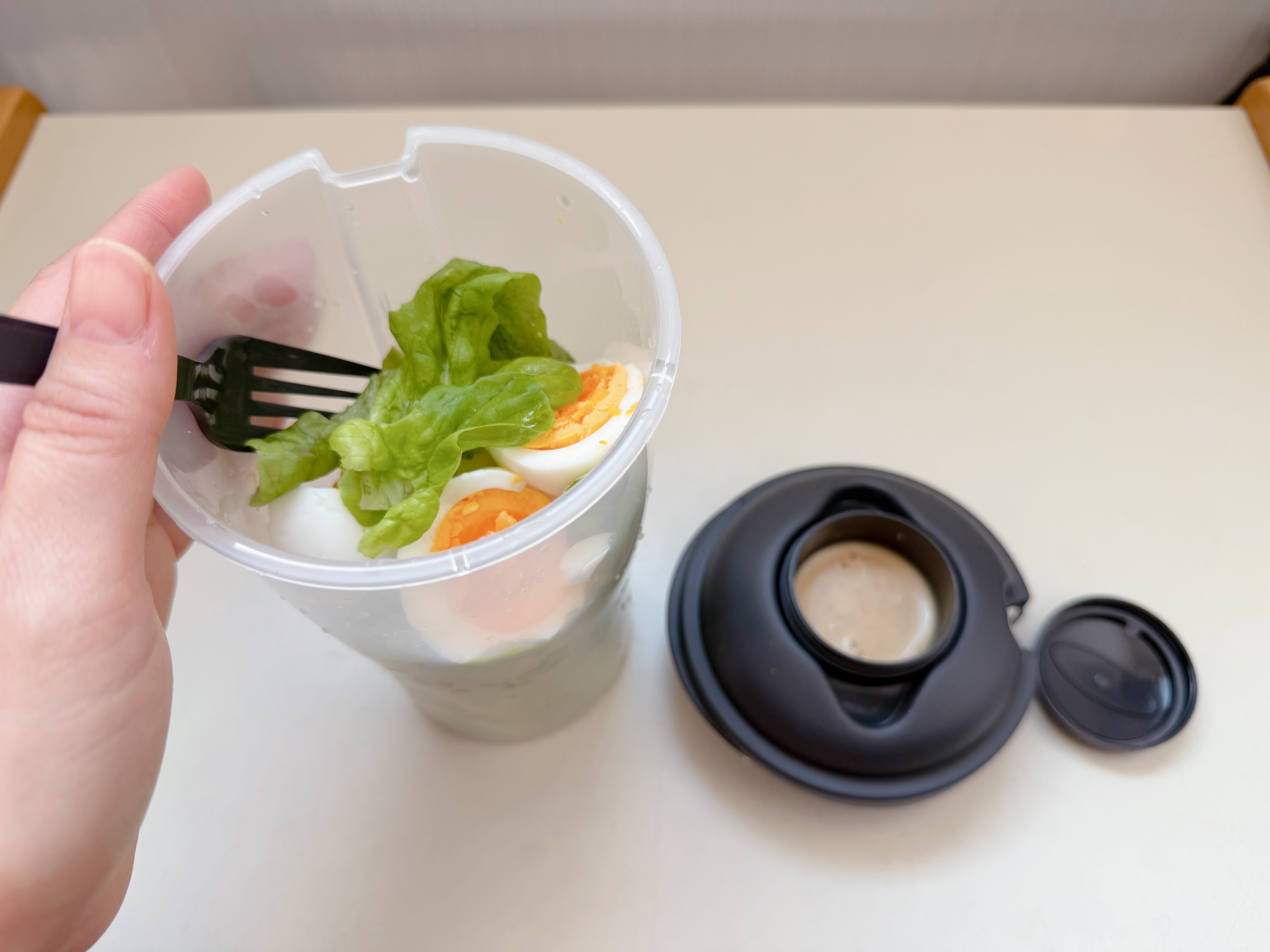 1．サラダコンテナ