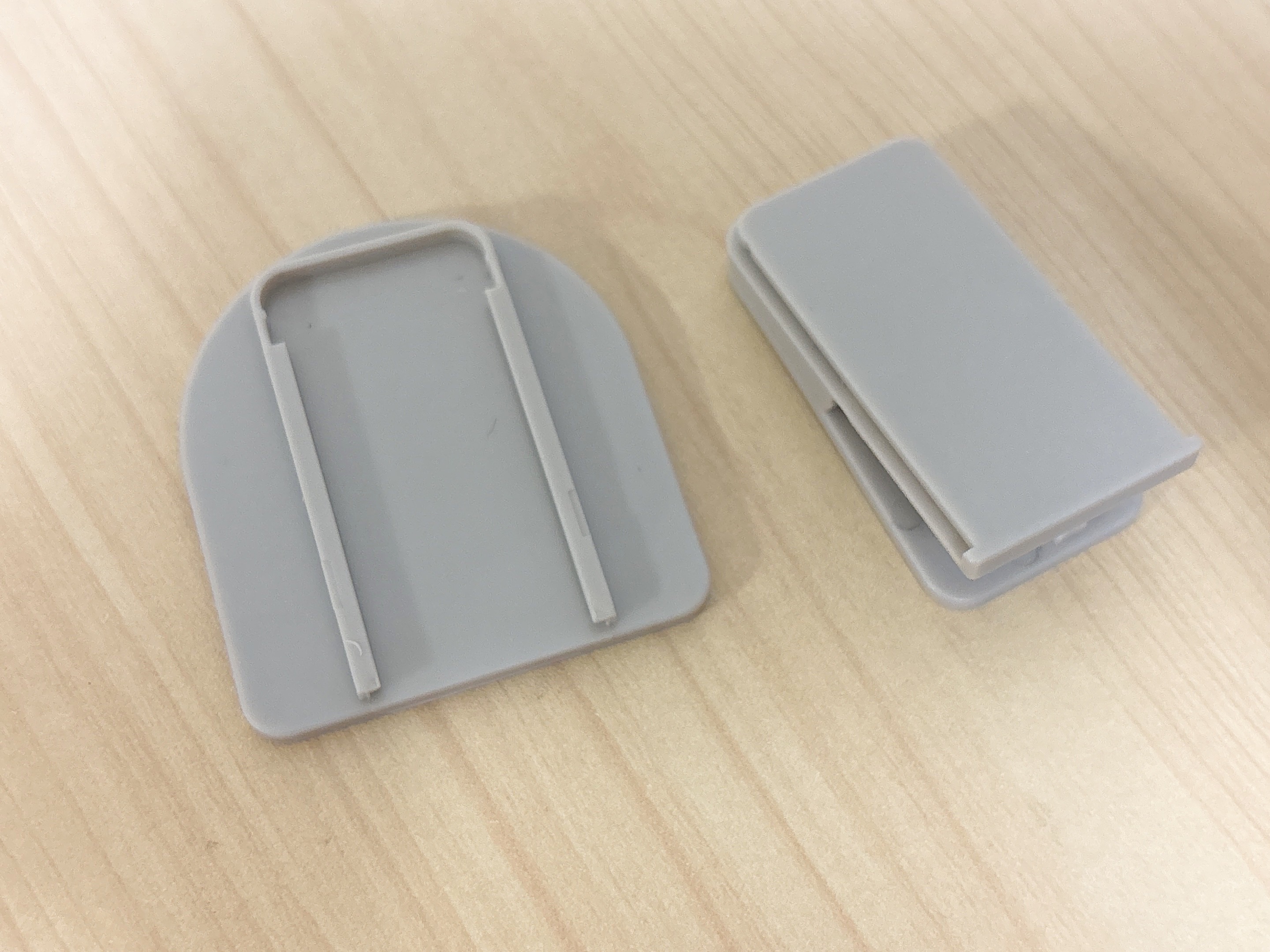 鏡とクリップを取り外した画像