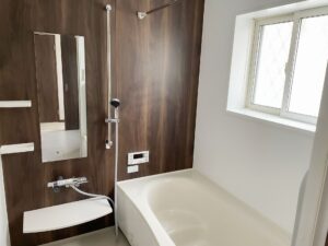 むしろカビを増やしてしまう!?見直したい「お風呂の換気扇」のNG習慣3選