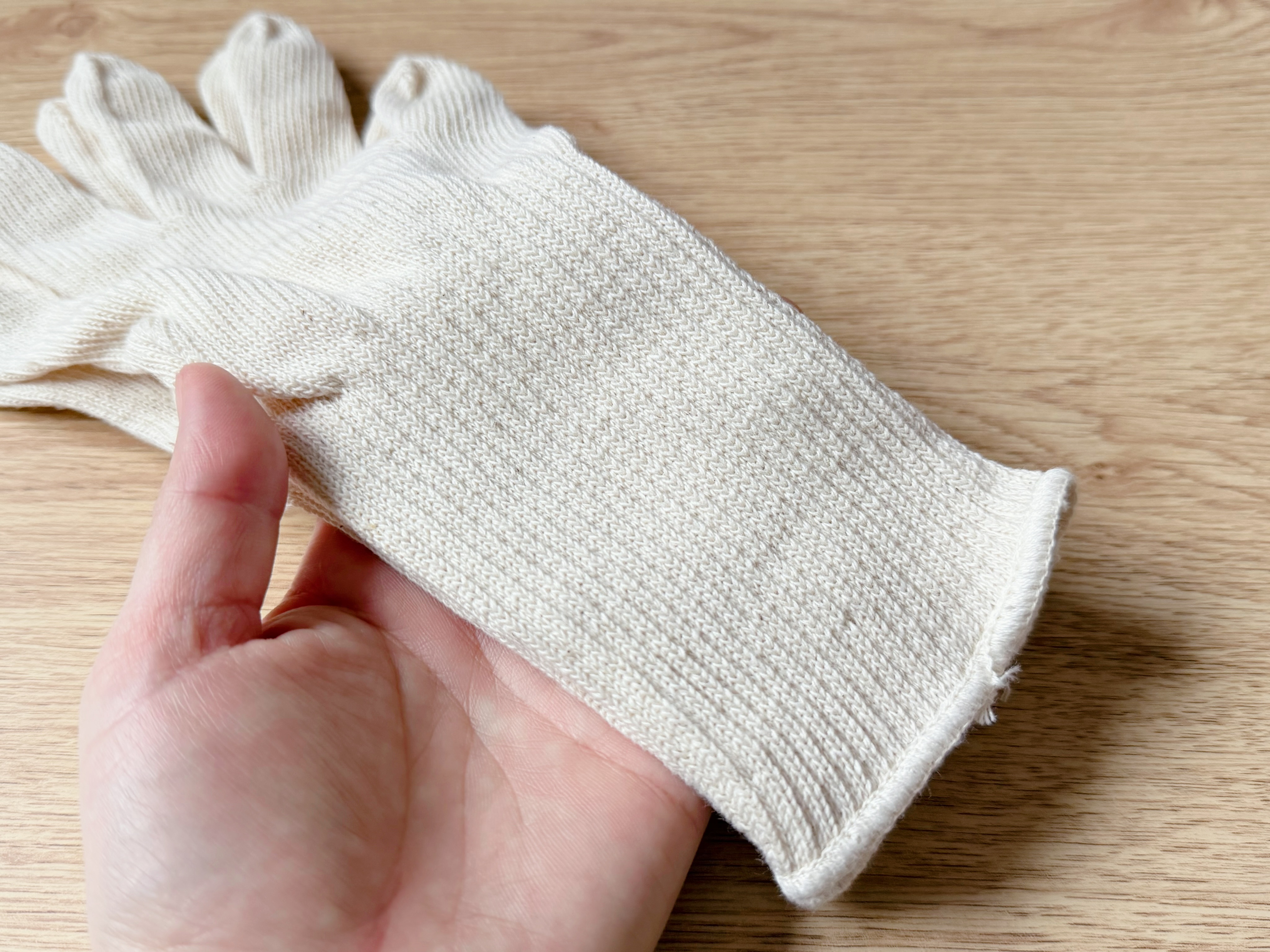 袖口長めで安心して使える