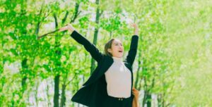 春のむくみ・肌くすみの原因は冬の溜め込み？薬膳師がすすめる「老廃物リセット習慣」