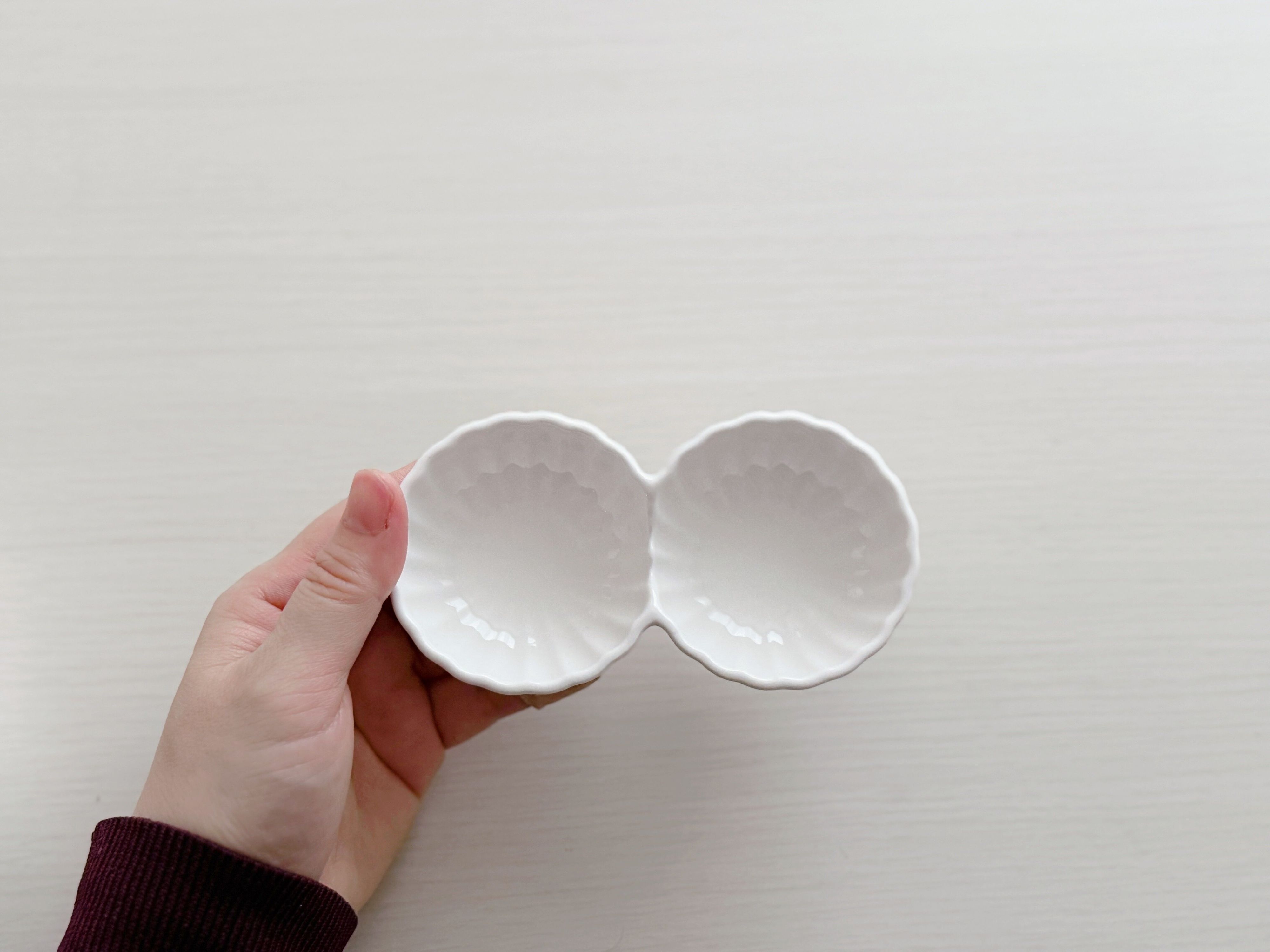 1．お皿（2つ仕切り）