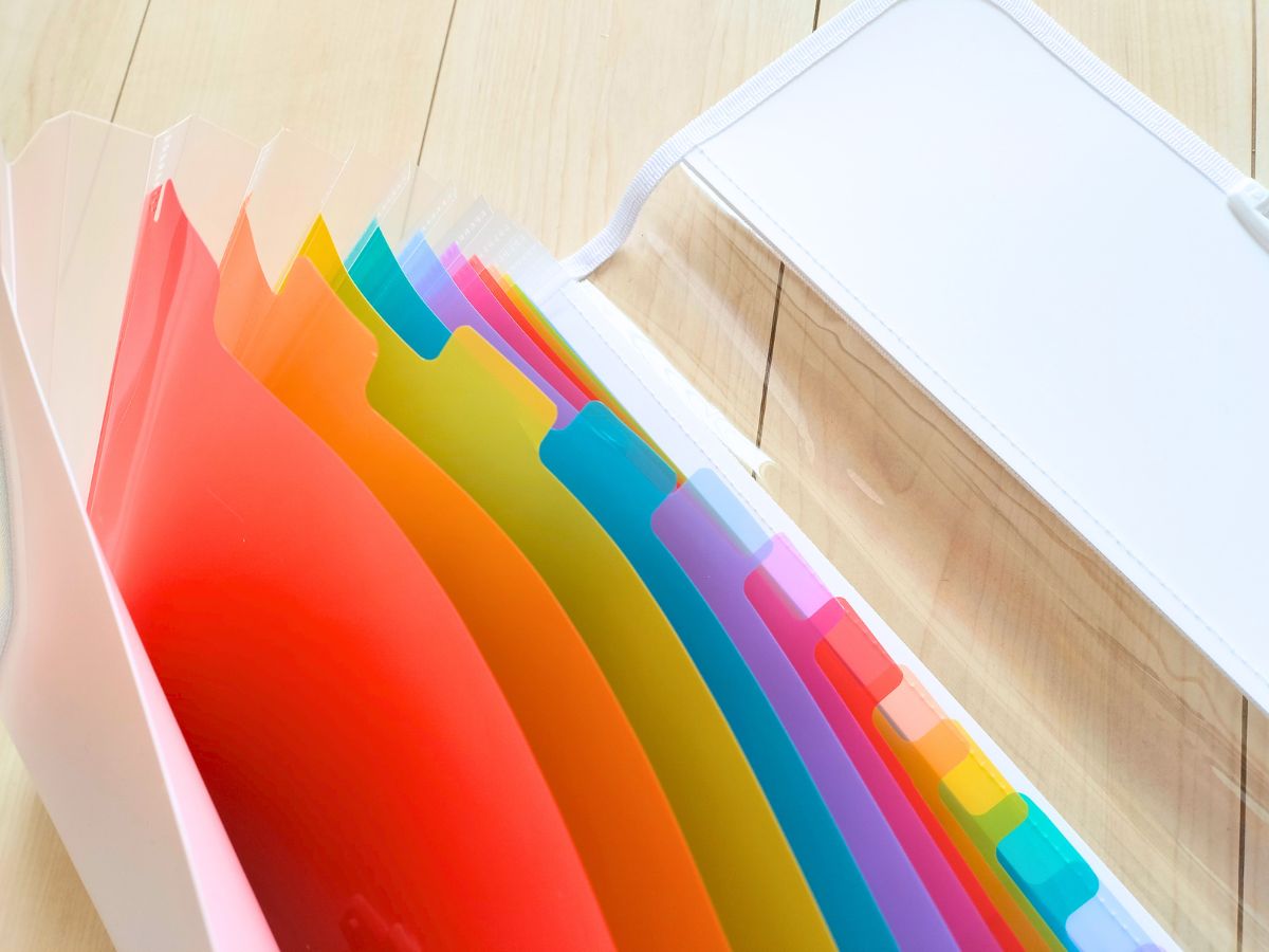 『窓付ファイルフォルダー』の中身