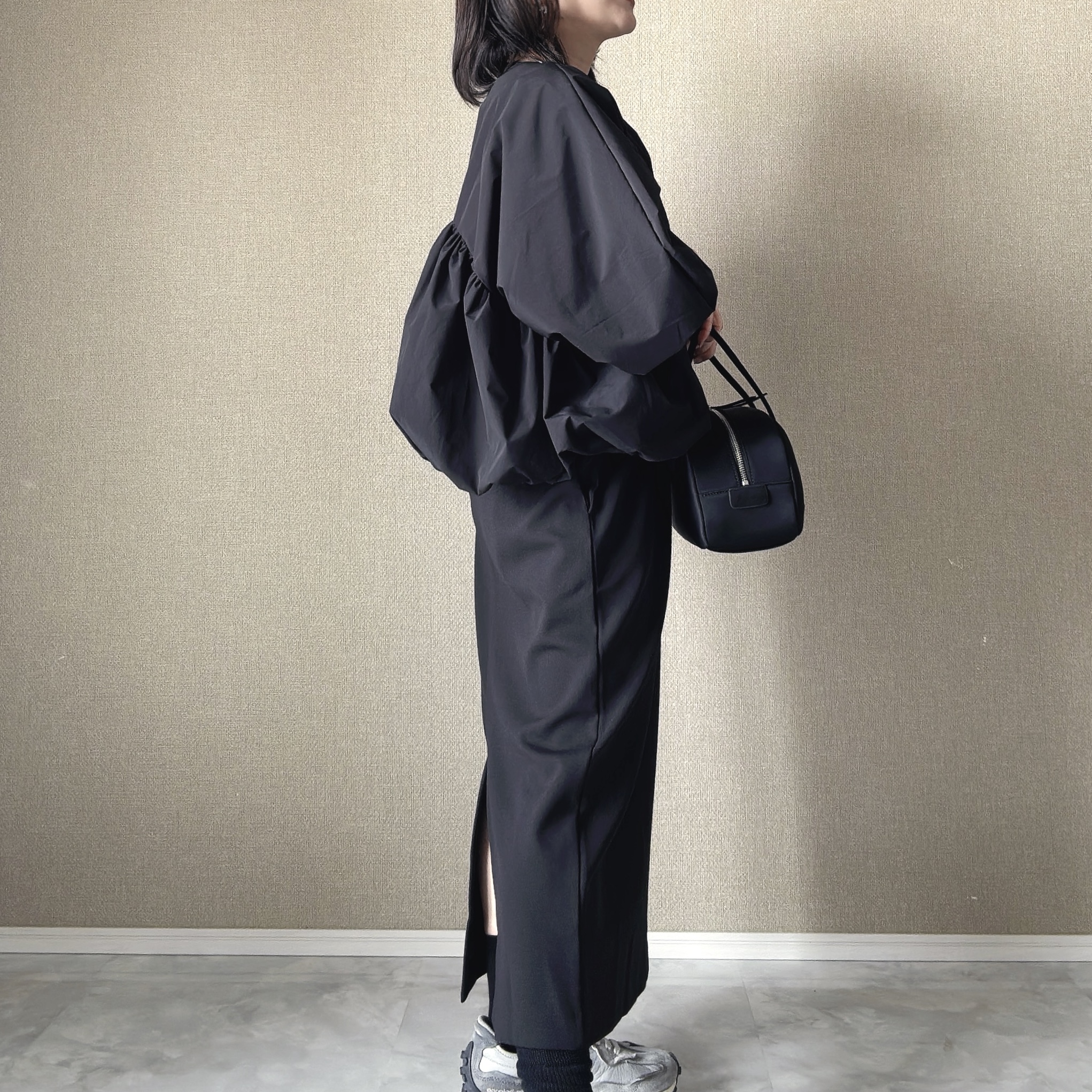 ユニクロ　クレープジャージーワンピースノースリーブ