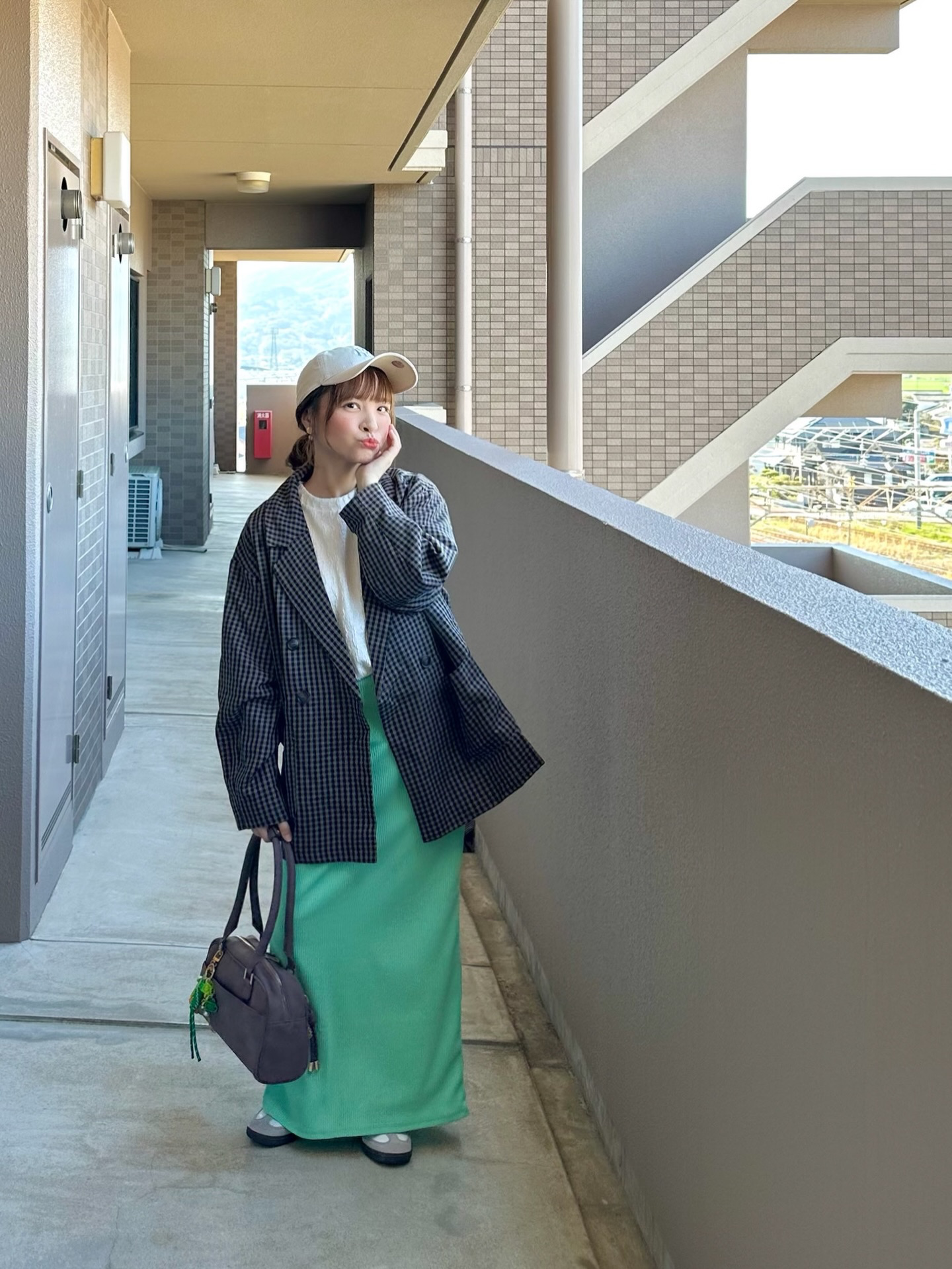 しまむら 春のナロースカートコーデ