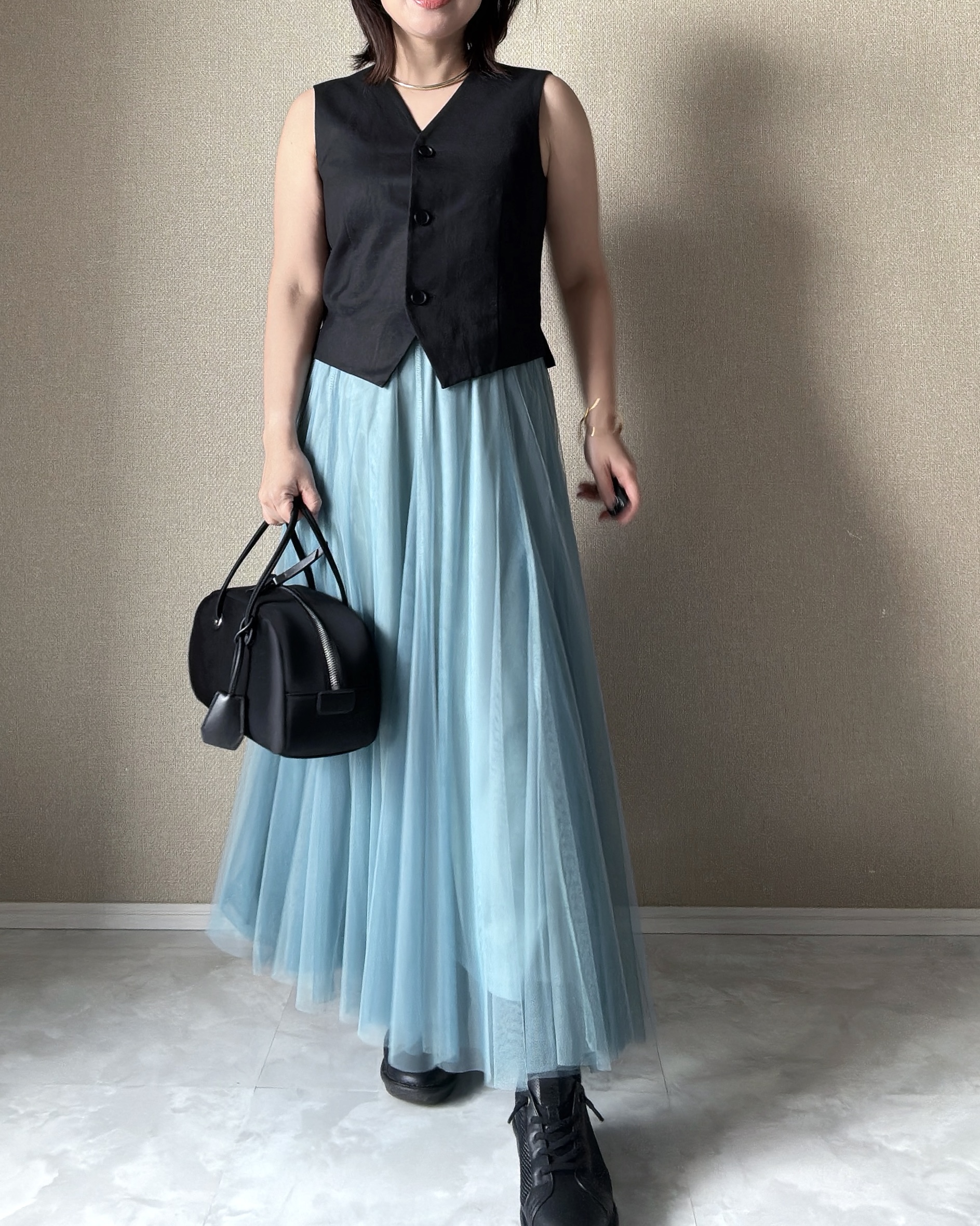 ユニクロ　プレミアムリネンベスト