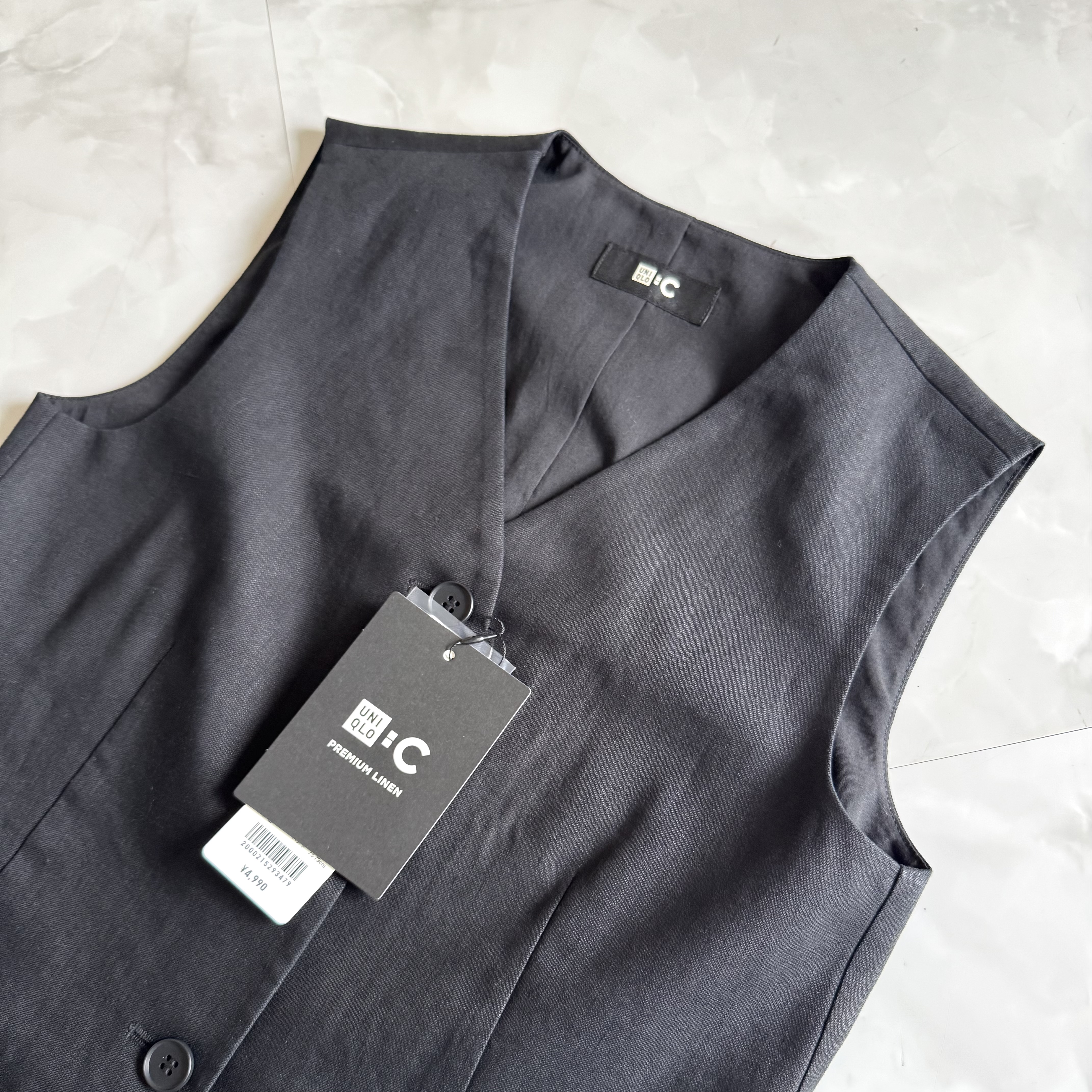 ユニクロ　プレミアムリネンベスト